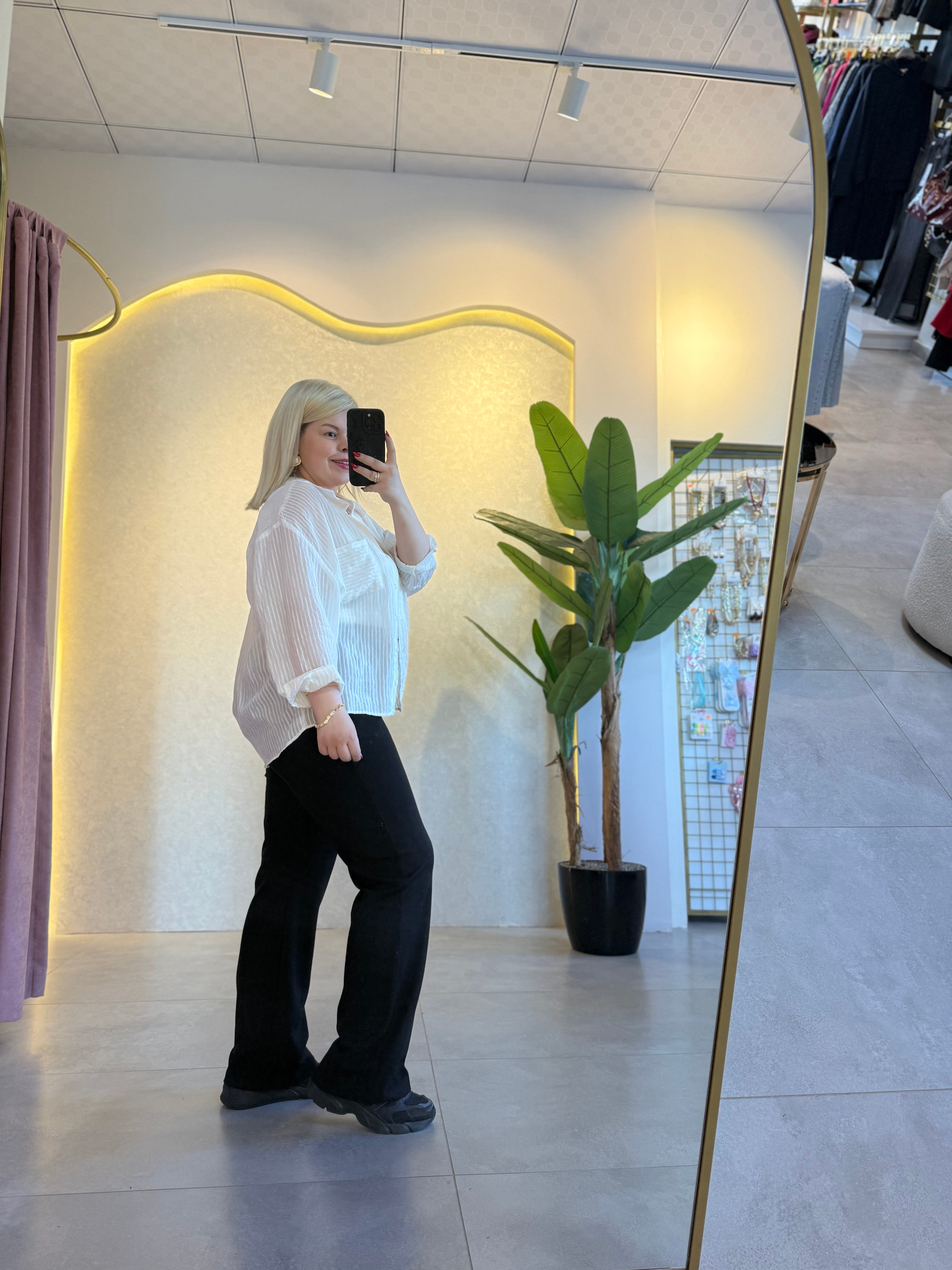 Siyah Kemerli Wide Leg Jean