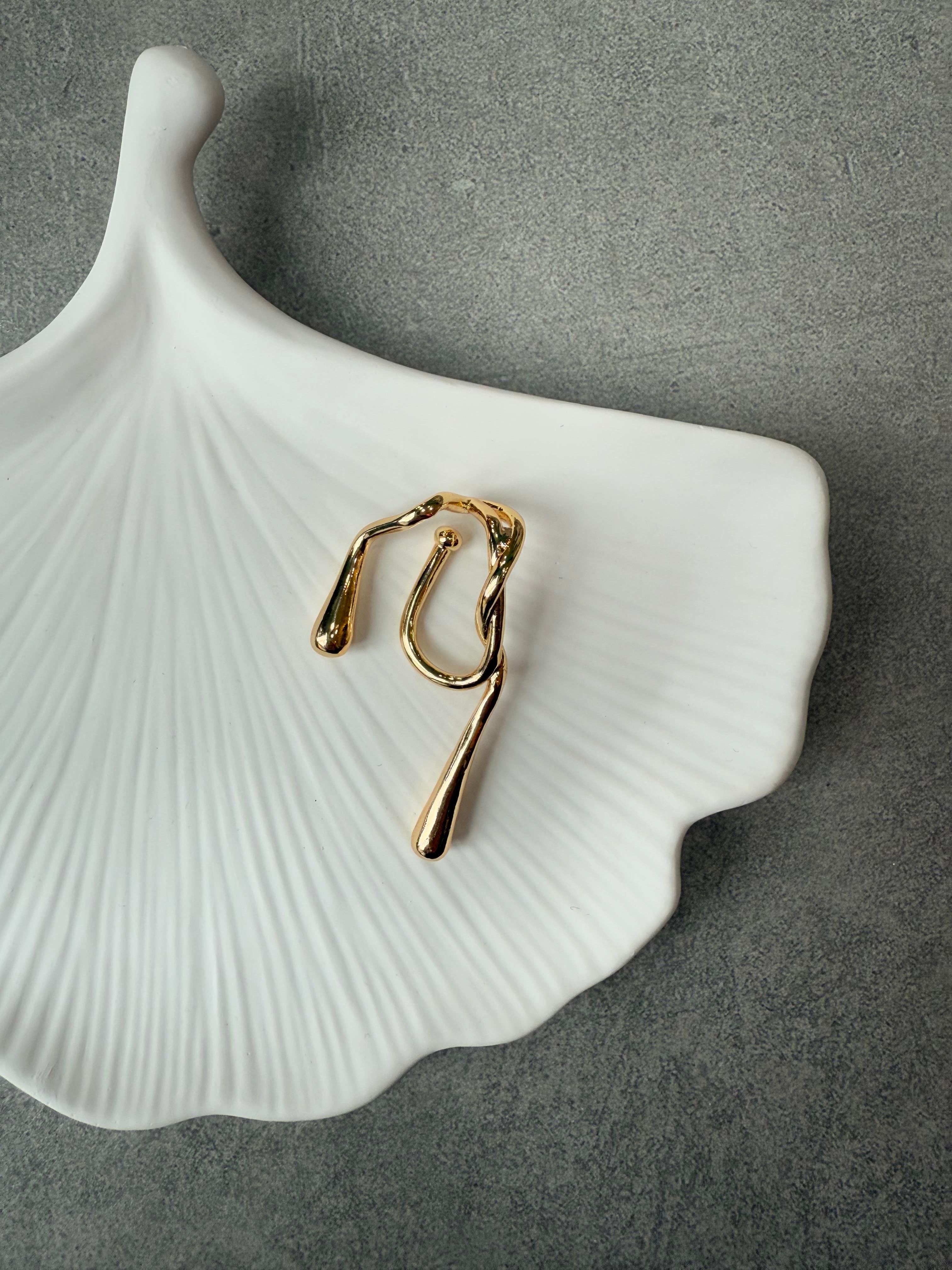 Tasarım Earcuf Gold Küpe