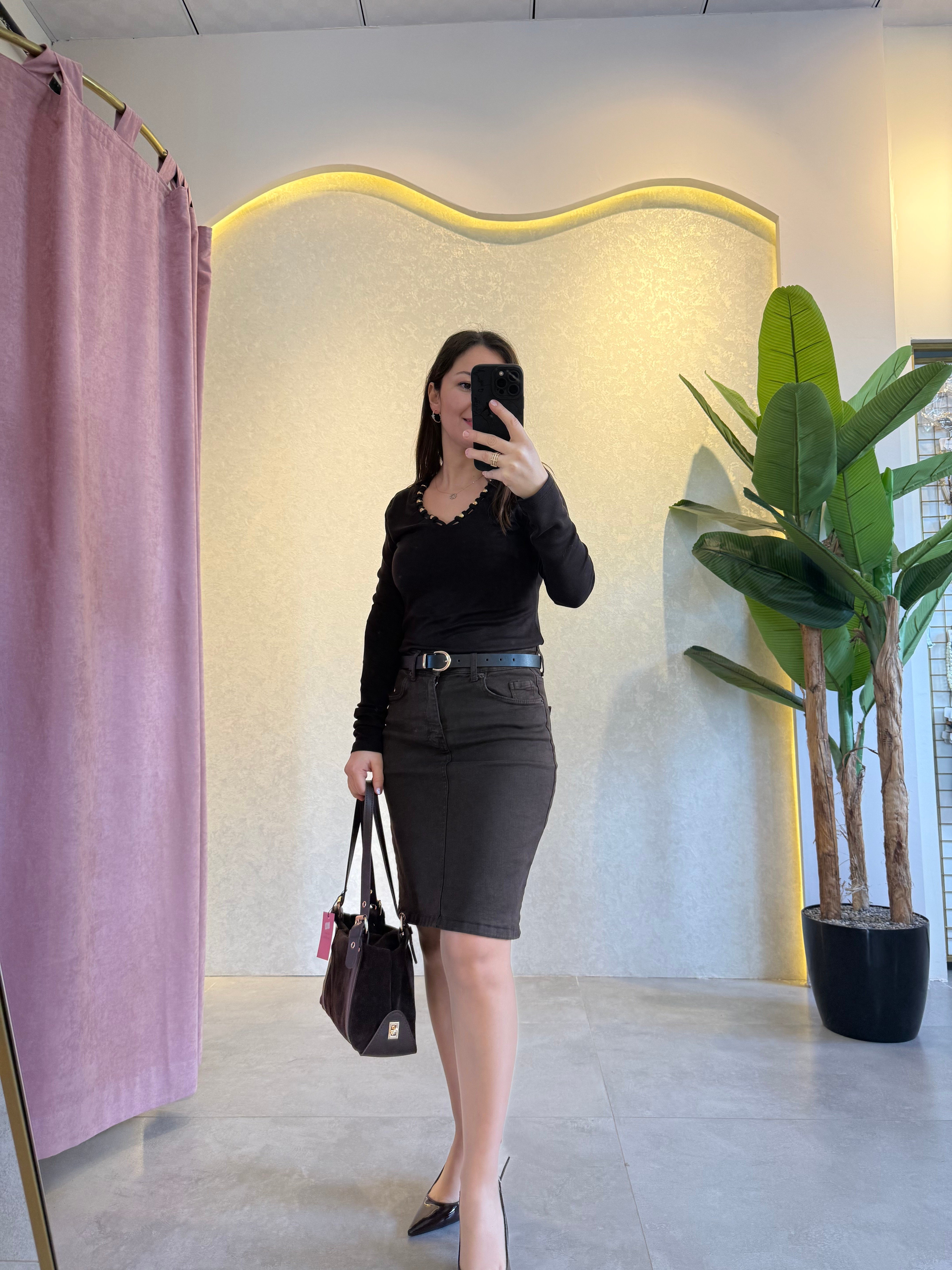 Yakası Boncuk Detaylı Kahve Basic Body
