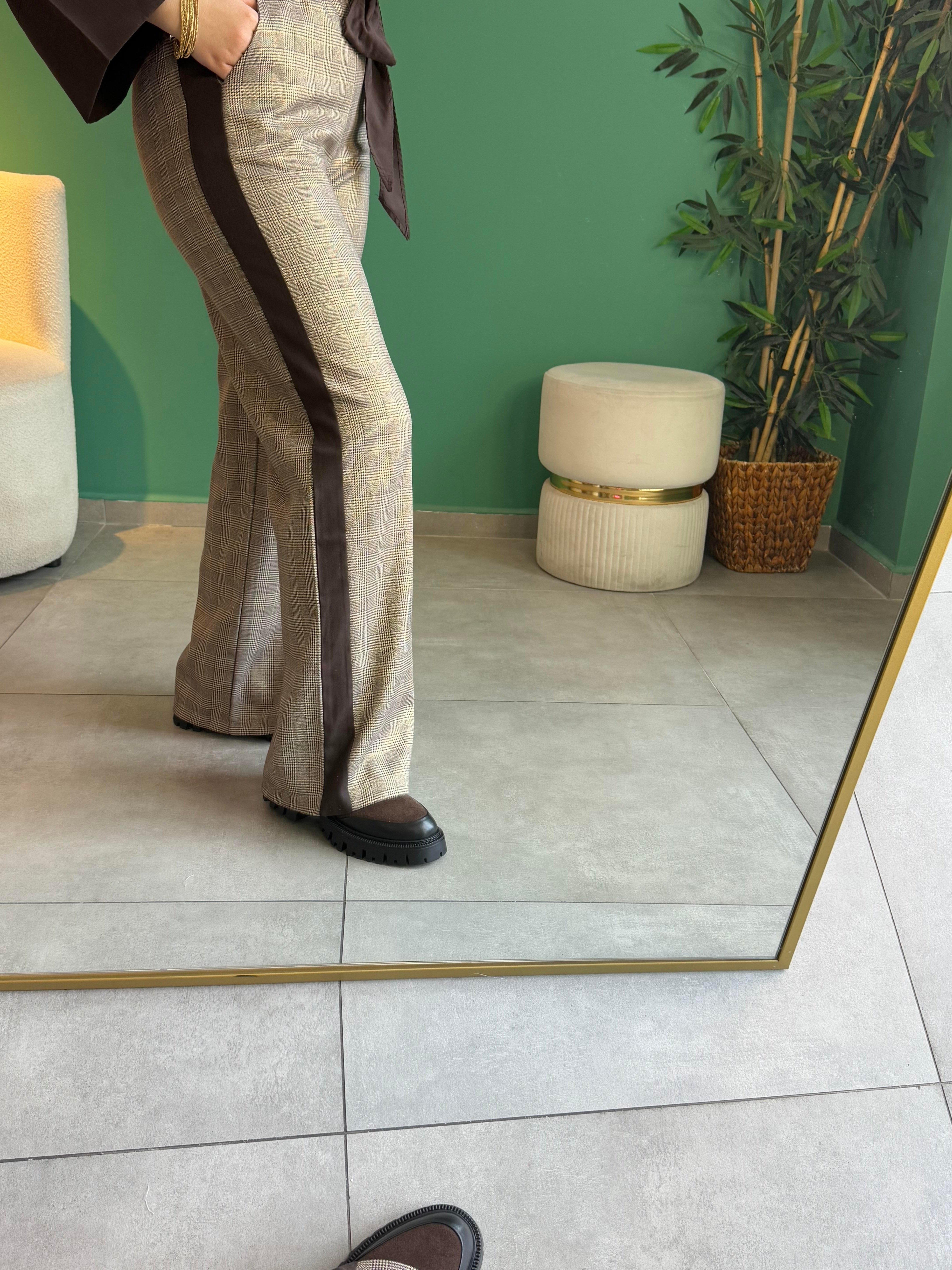 Yan Şeritli Kahve Ekose Pantalon