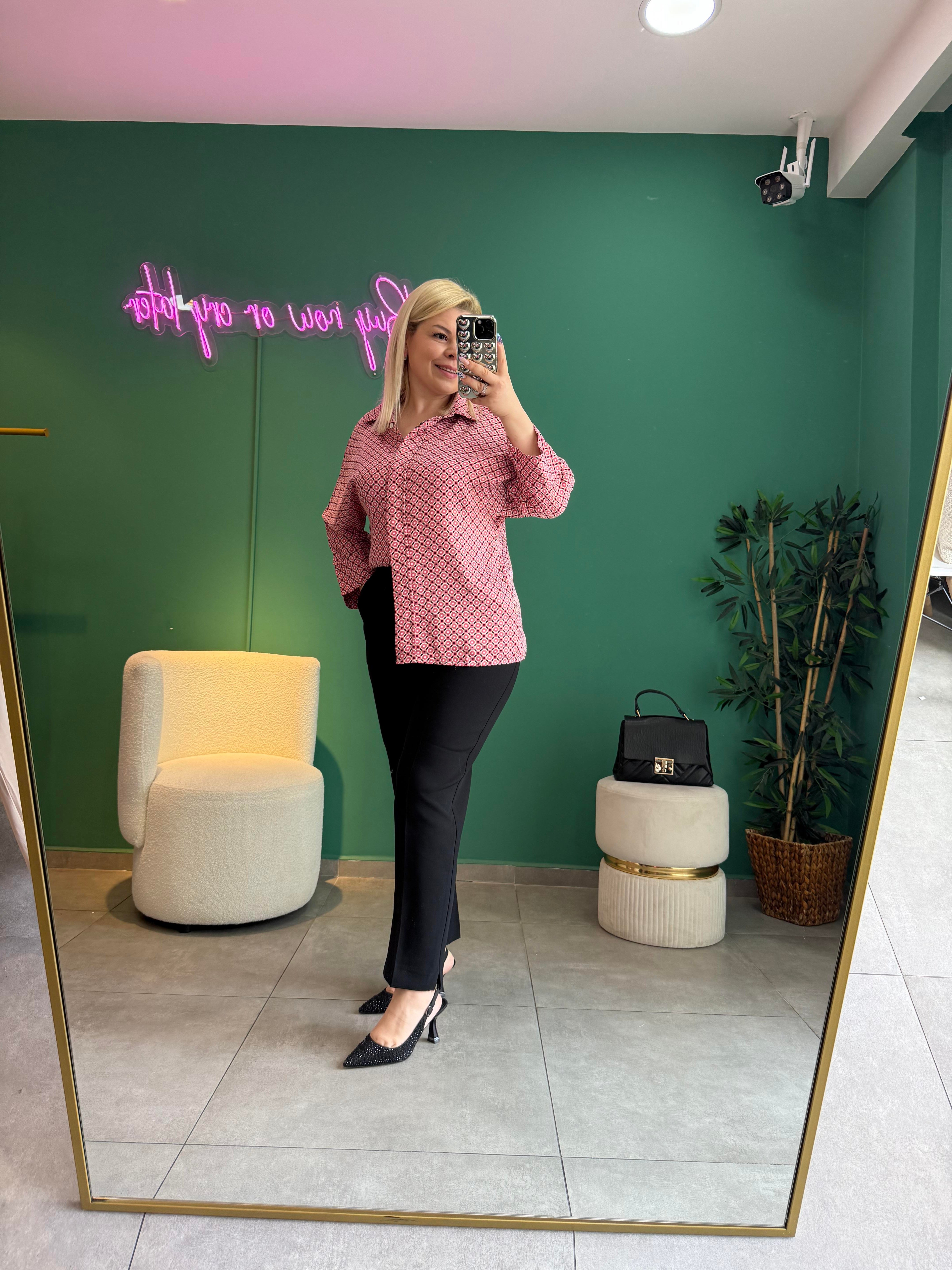 Yarasa Kol Pembe Desenli Saten Gömlek