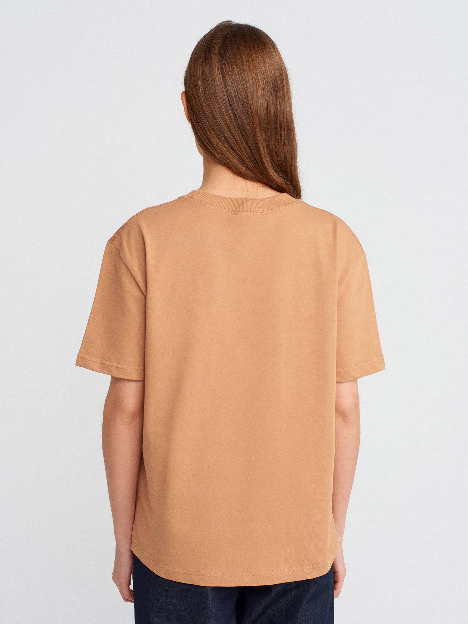 Dekoratif Dikişli Bisiklet Yaka Tshirt-Karamel