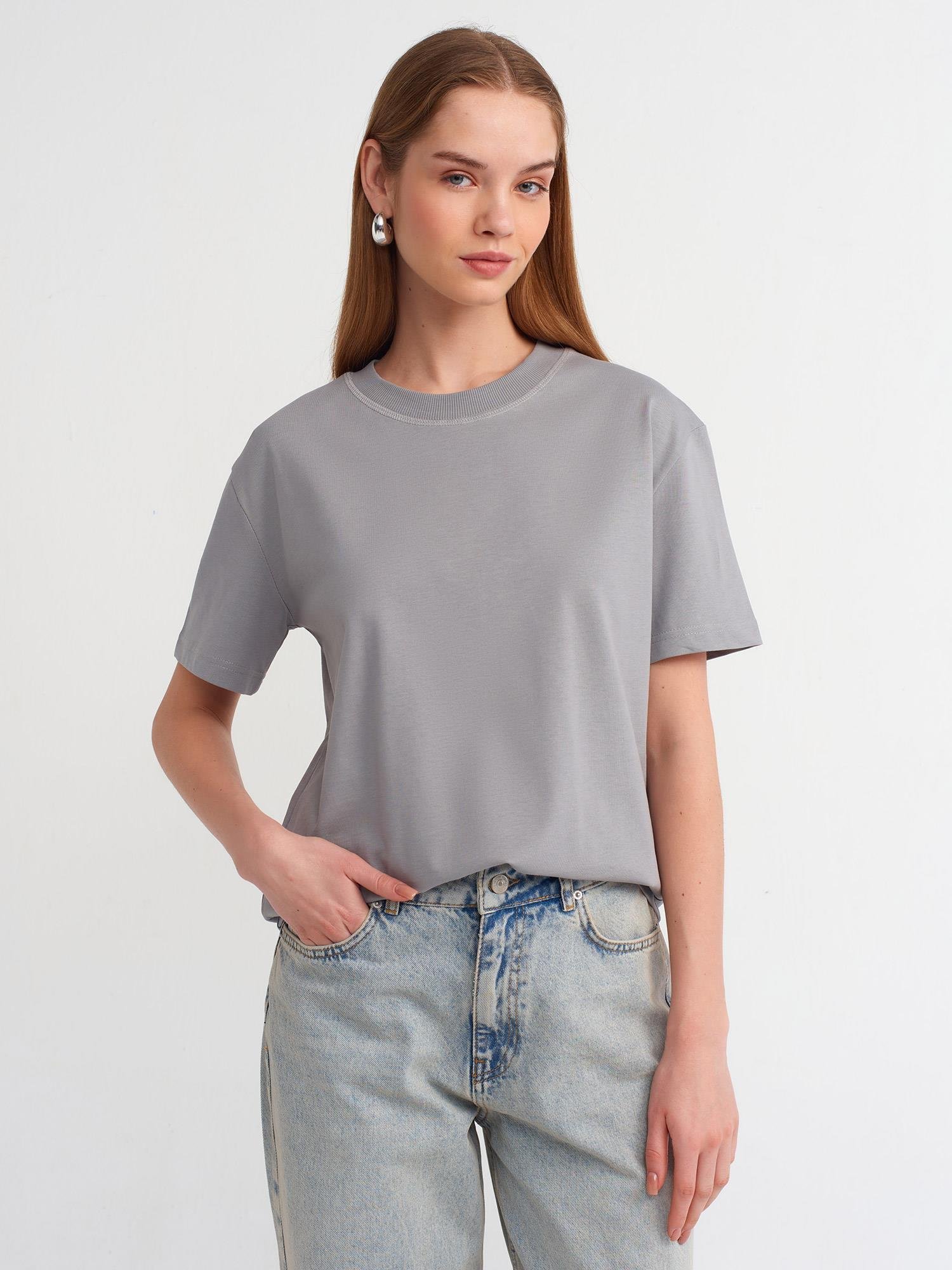 Dekoratif Dikişli Bisiklet Yaka Tshirt-Gri