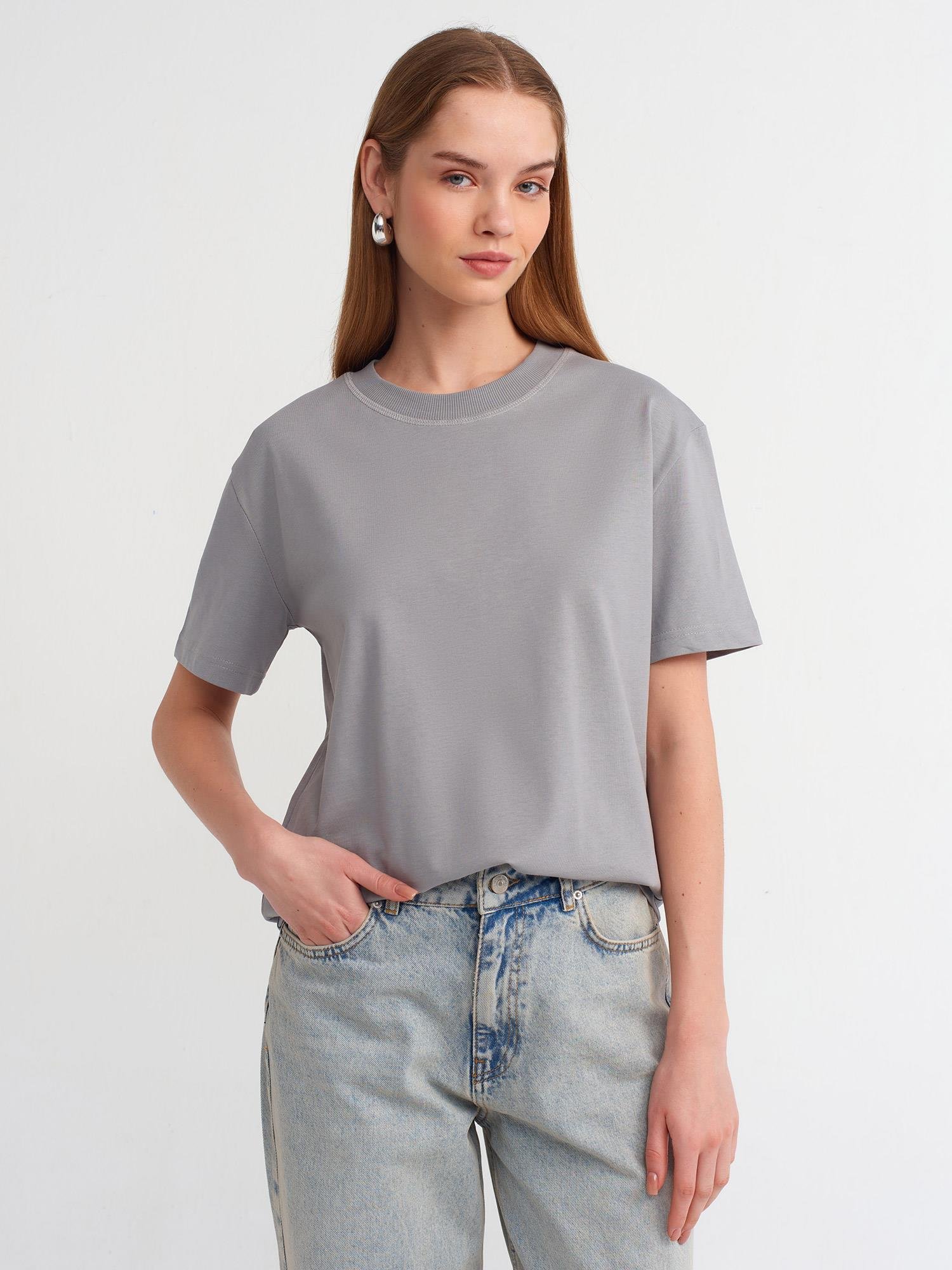 Dekoratif Dikişli Bisiklet Yaka Tshirt-Gri