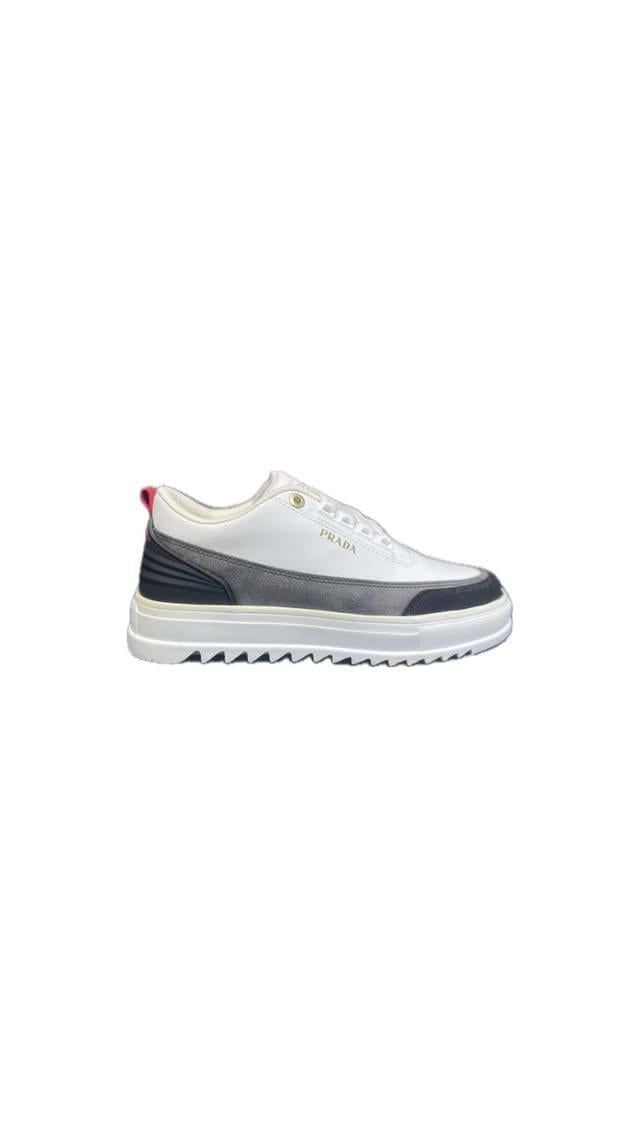 PRADA BEYAZ
