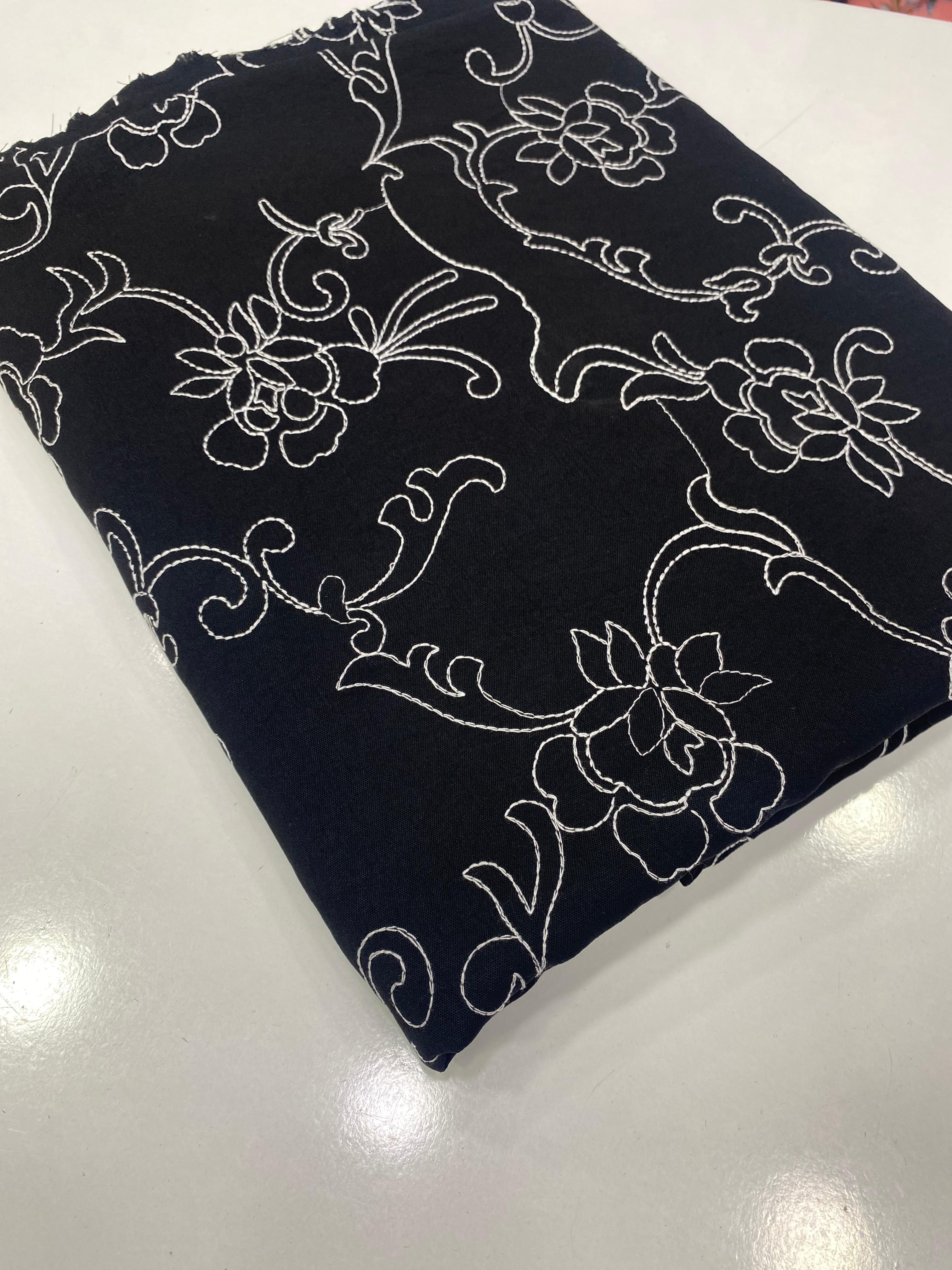 İthal Ayrobin Brode Nakışlı Kumaş Siyah