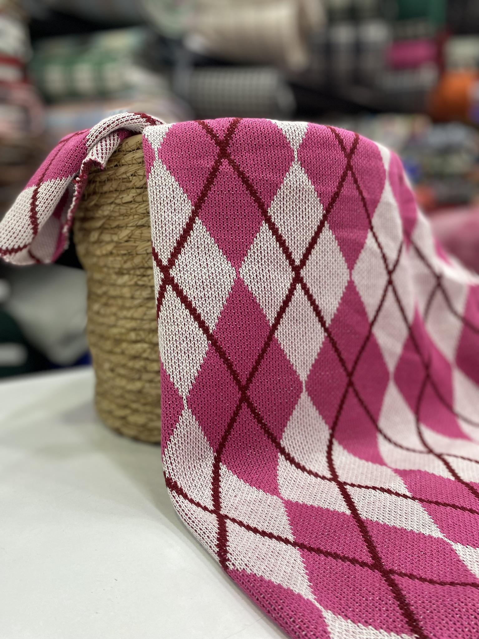 Pembe Ekose Desenli Kışlık Örme Kumaş