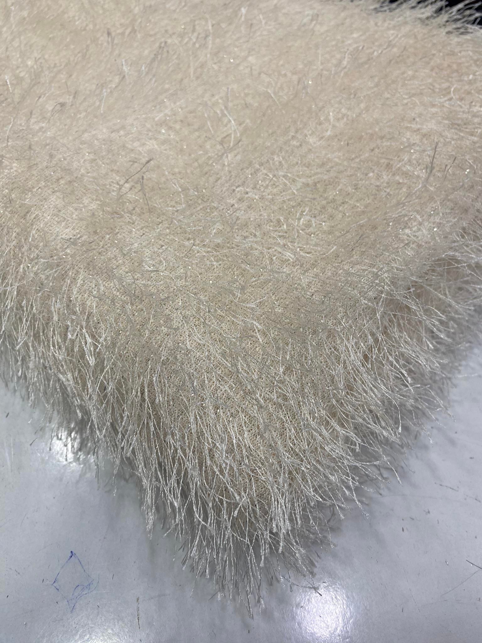 Saçaklı Peluş Kumaş