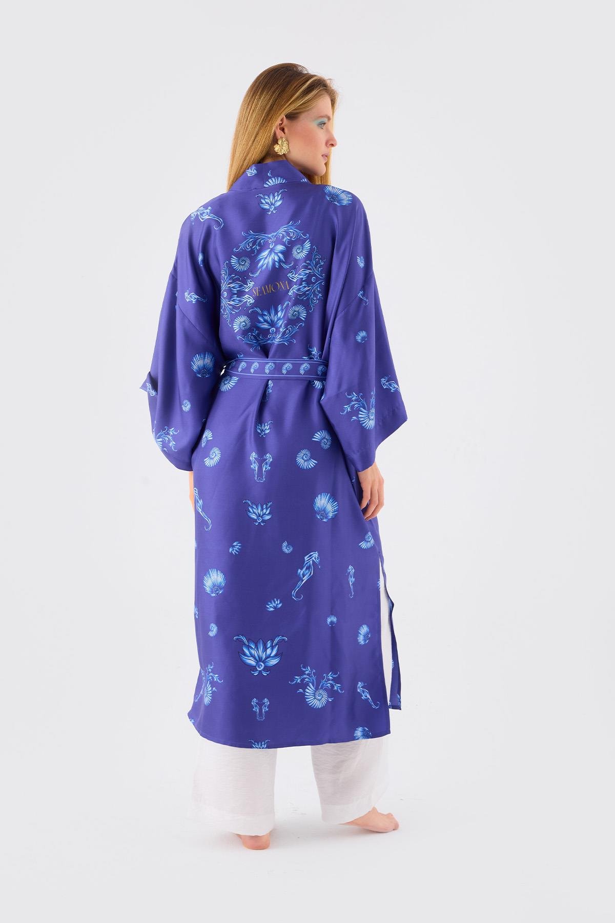 Sophisticated Blue Blanc, Blue Kimono