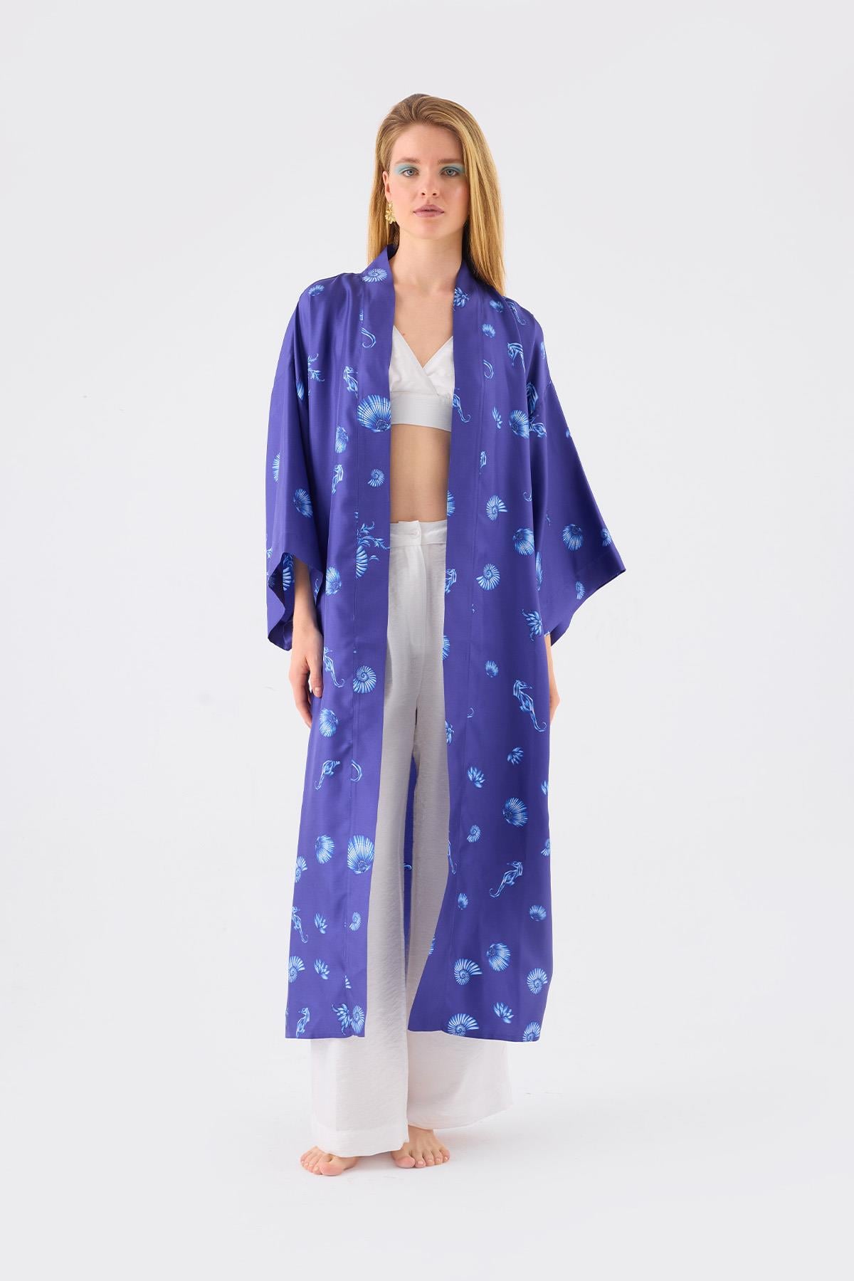 Sophisticated Blue Blanc, Blue Kimono