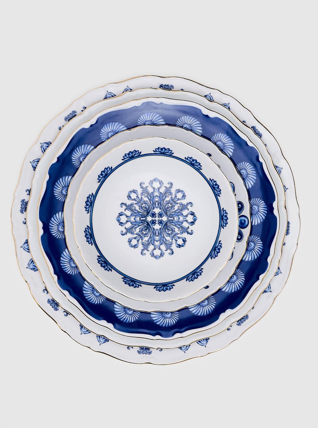 Sophisticated Blue Blanc Gold Rimmed 9.84
