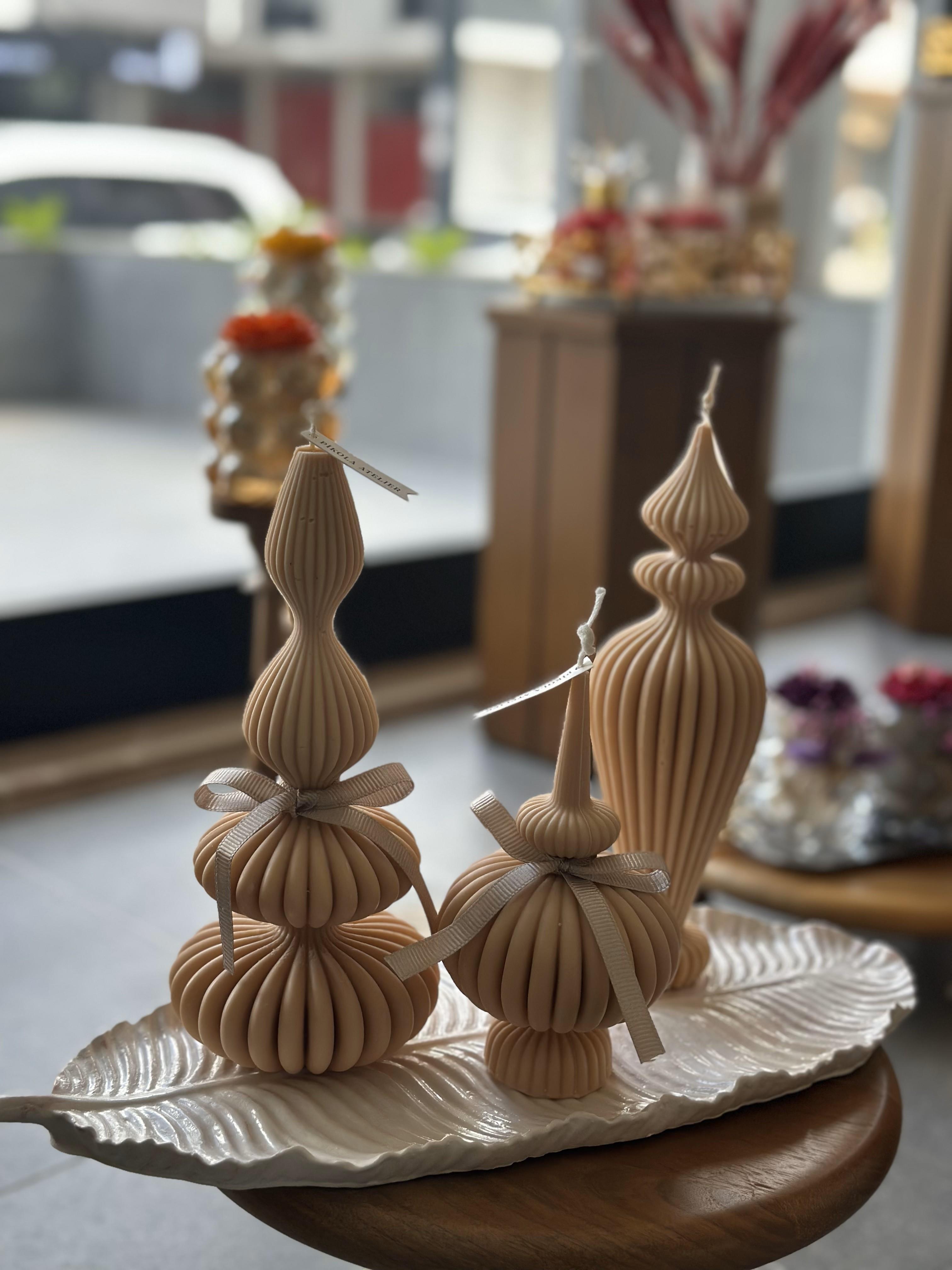 3 lü dekoratif mum beton sunum tabağı ile
