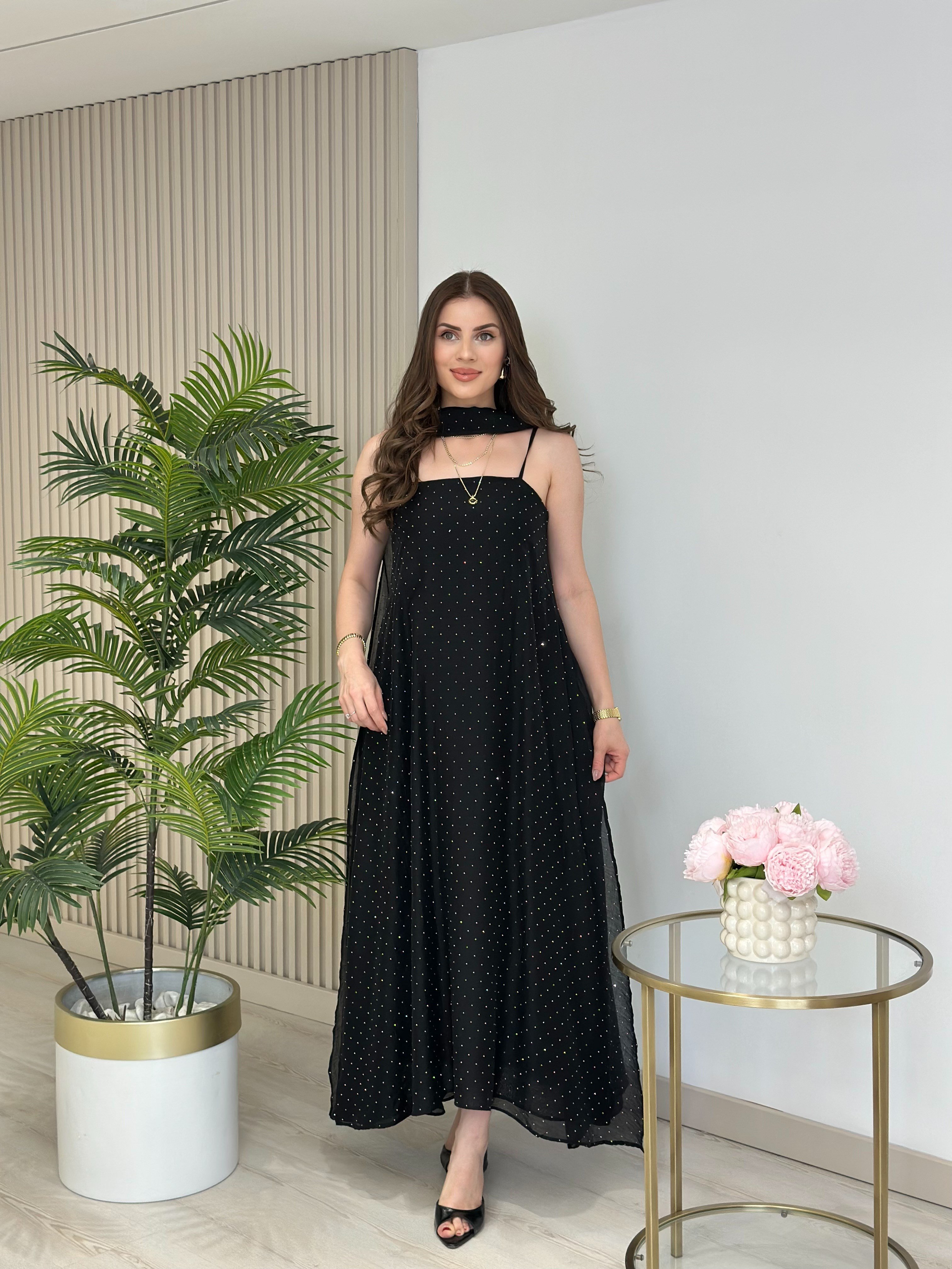 Bambu Kumaş Taşlı Şal Detaylı Elbise Siyah