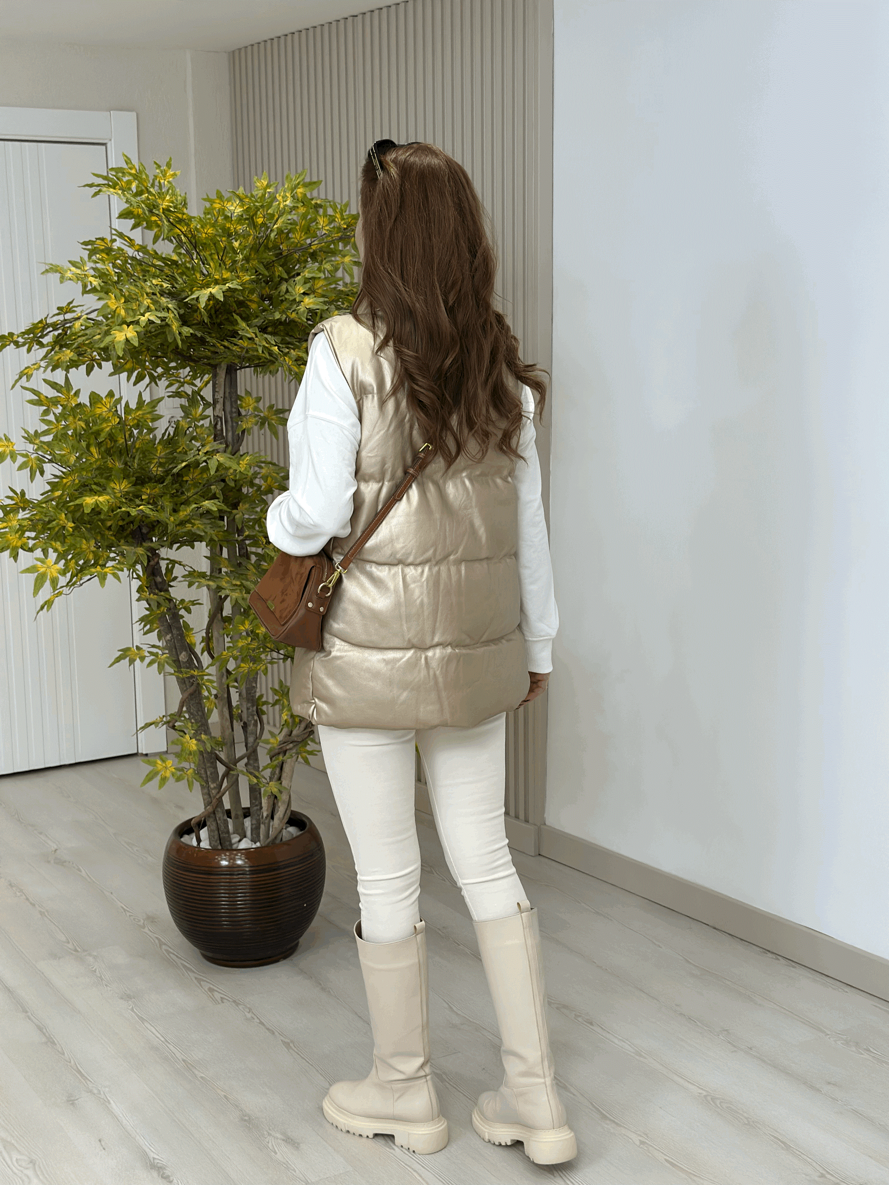 deri-puffer-yelek-gold-a2-446.gif