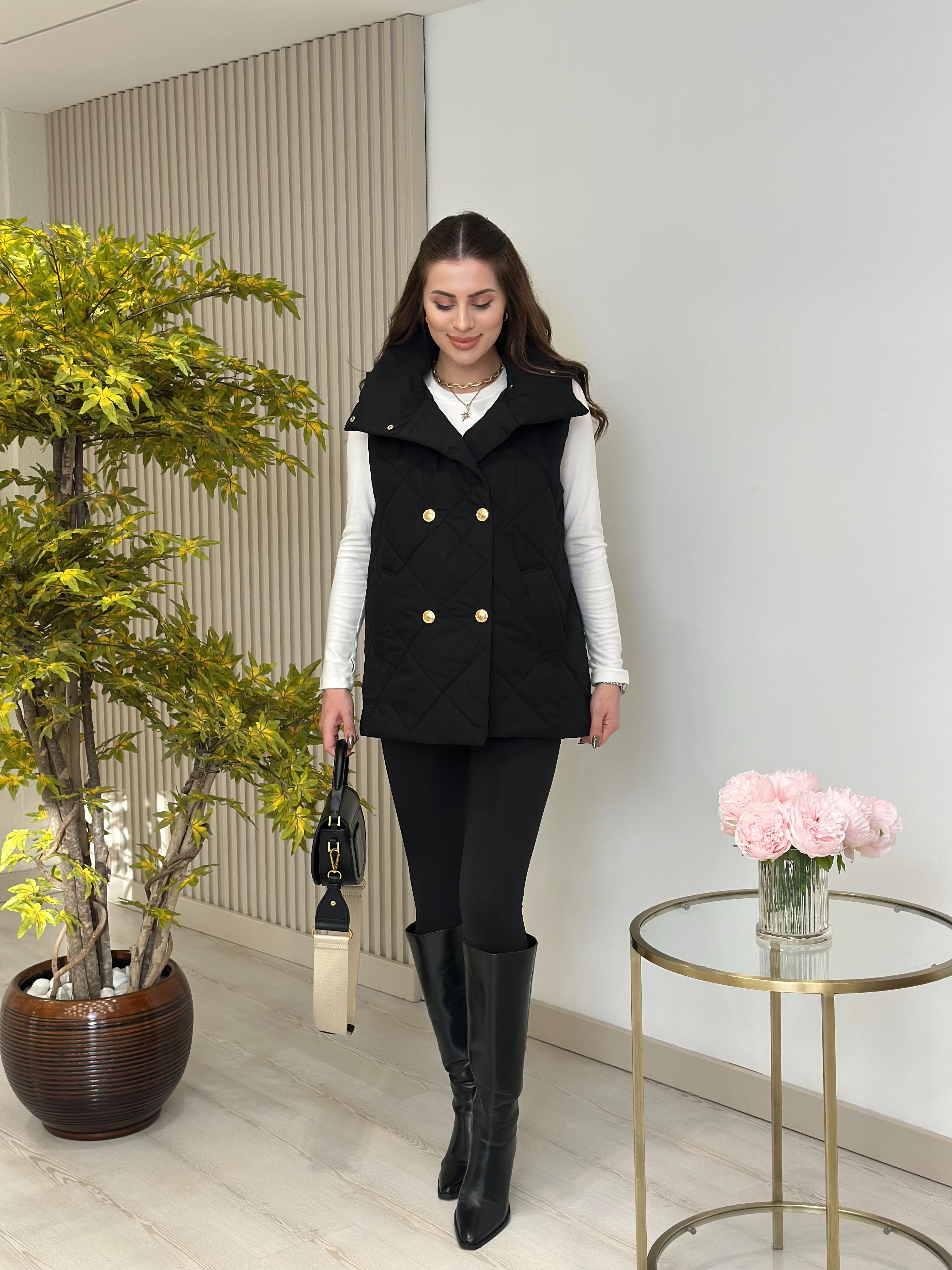 Dik Yaka Kapitone Yelek Siyah