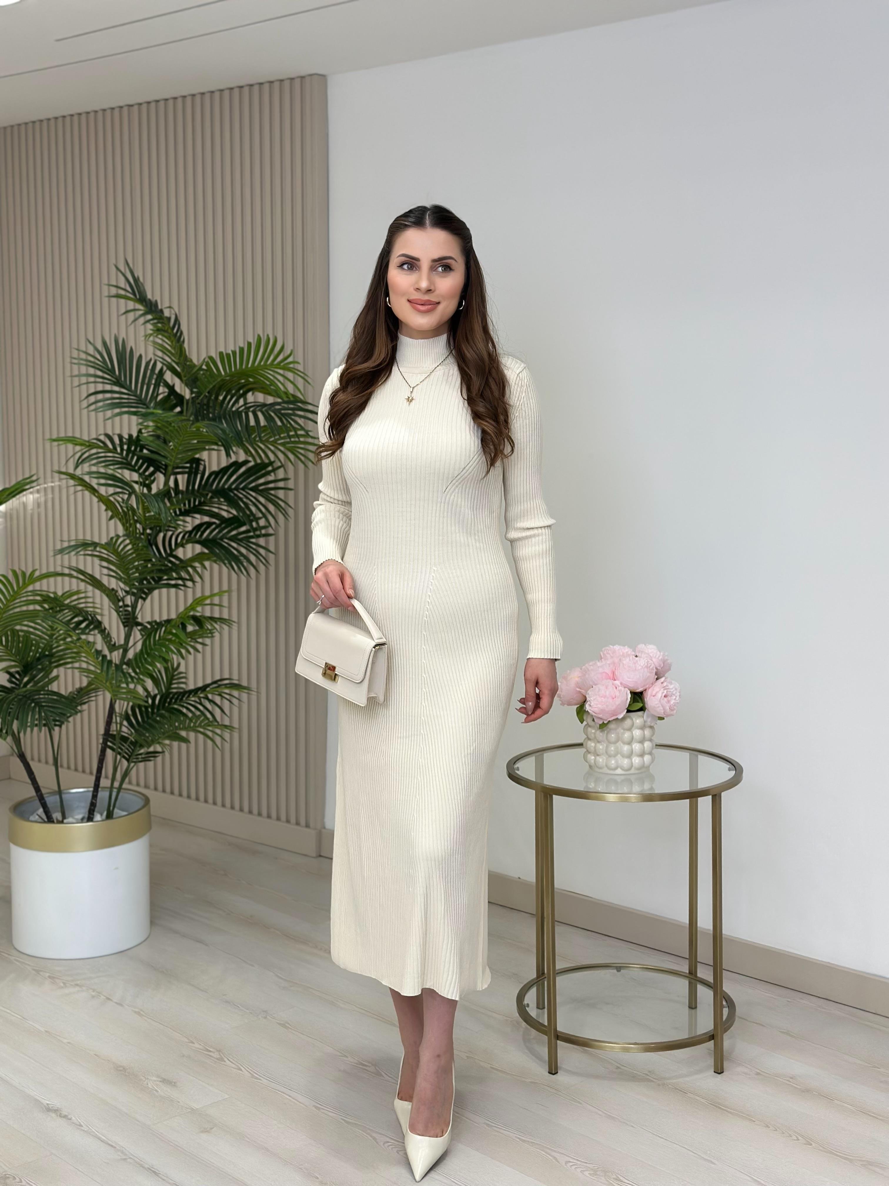 Dik Yakalı Triko Elbise Ekru