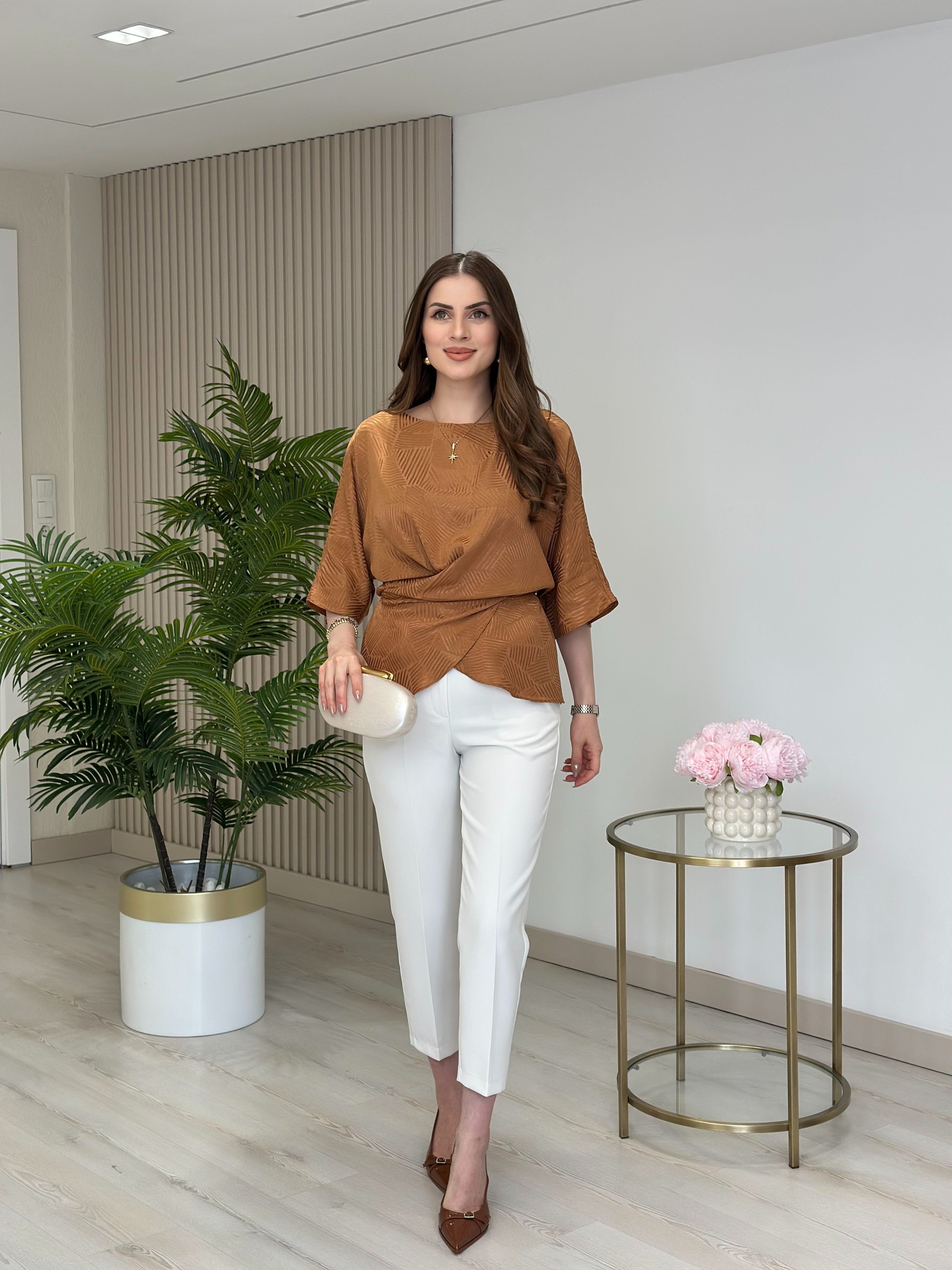 Jakarlı Dokulu Kumaş Bağlamalı Bluz Kiremit