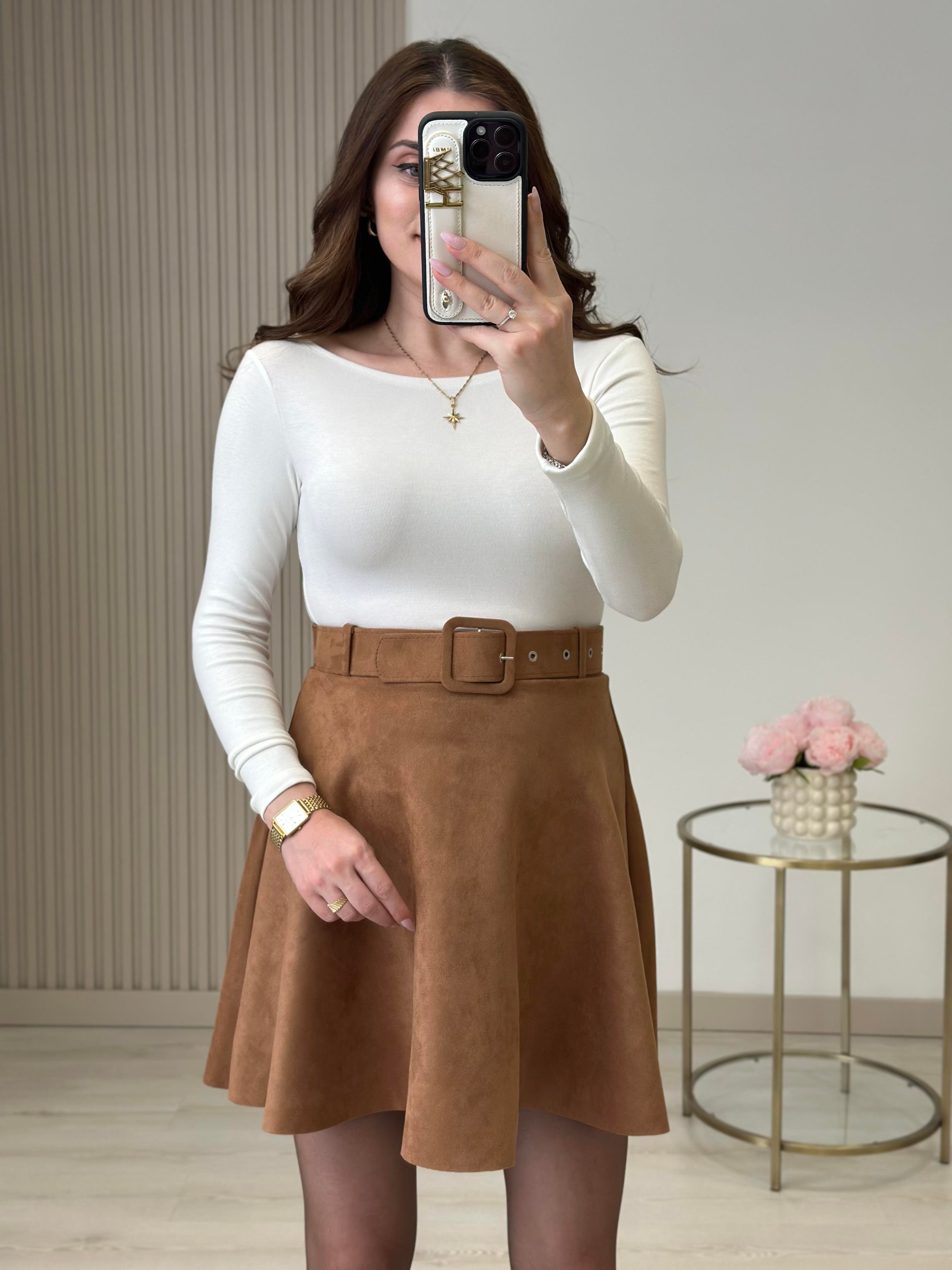 Kayık Yaka Likralı Basıc Beyaz