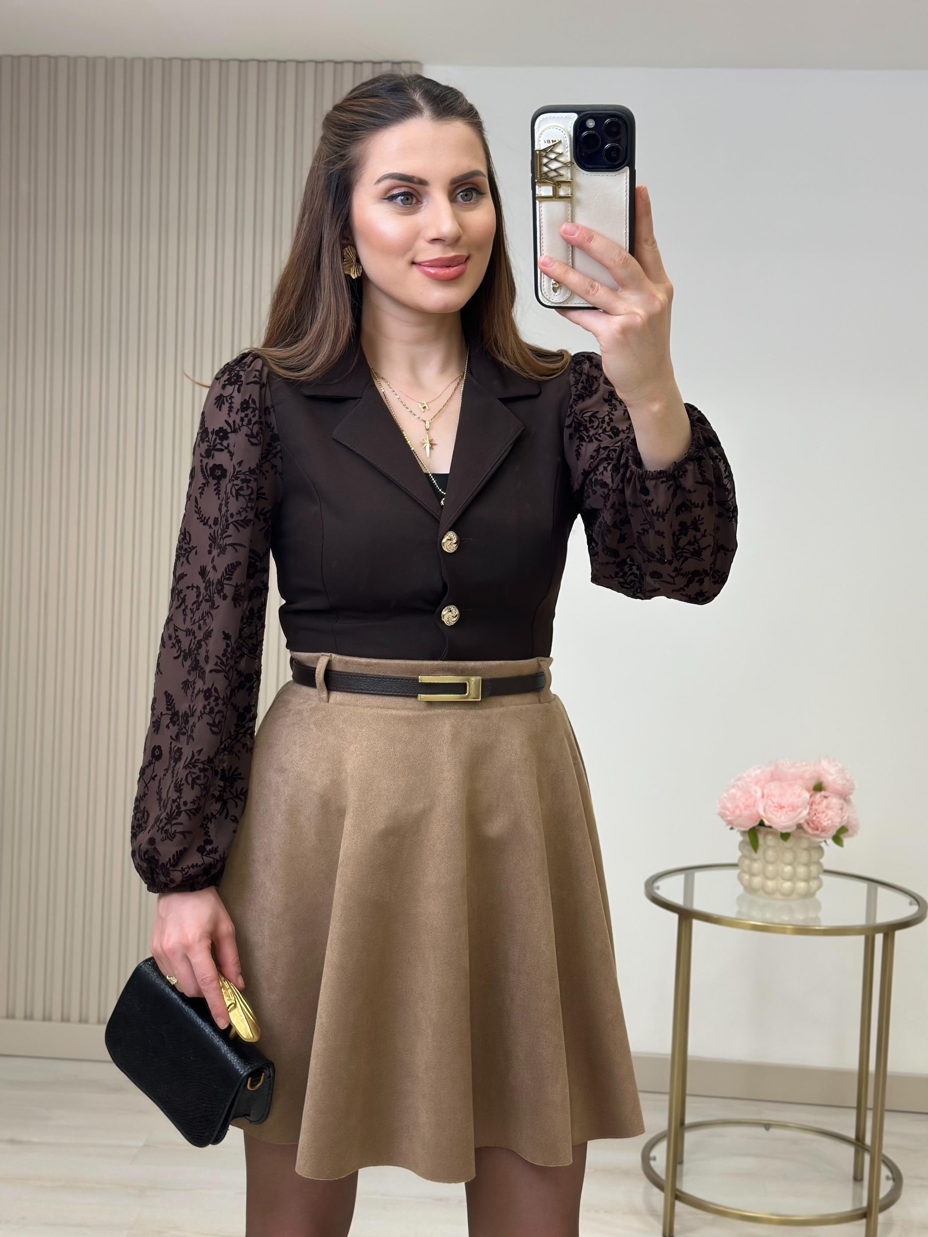 Kolları Flok Baskılı Gold Düğmeli Bluz Kahve