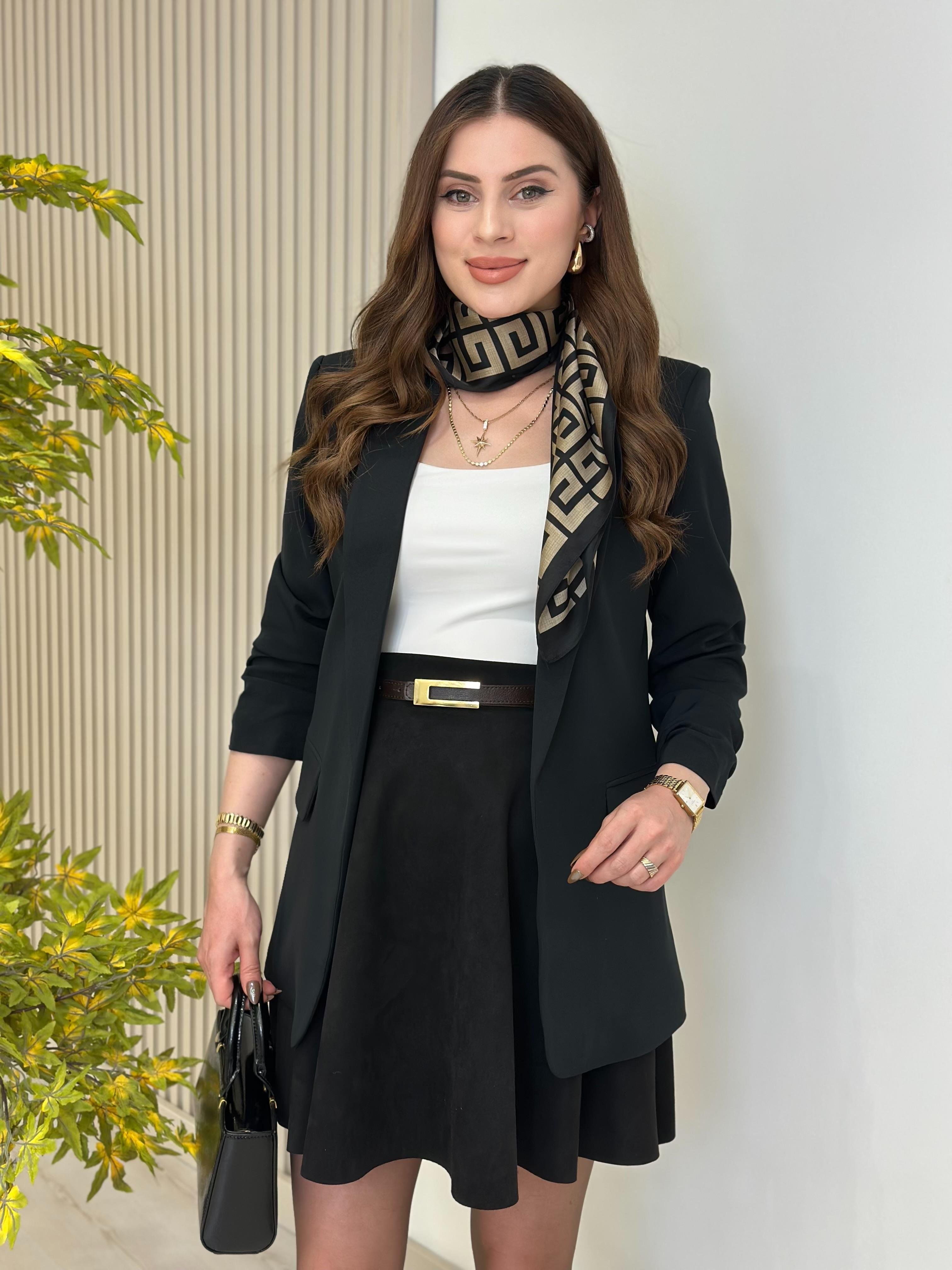 Kolu Büzgü Detaylı Blazer Ceket Siyah