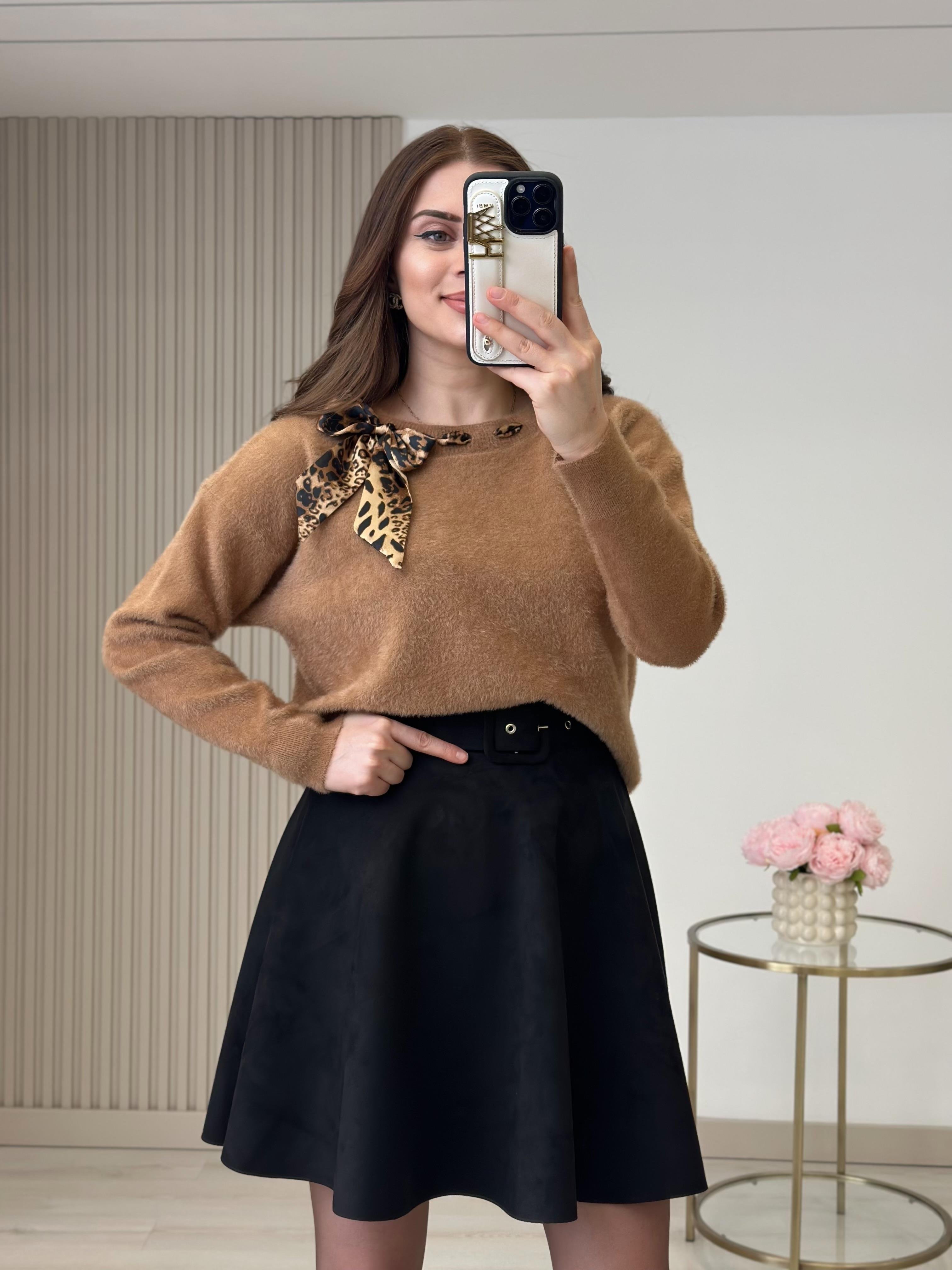 Leopar Fularlı Angora Kazak Camel