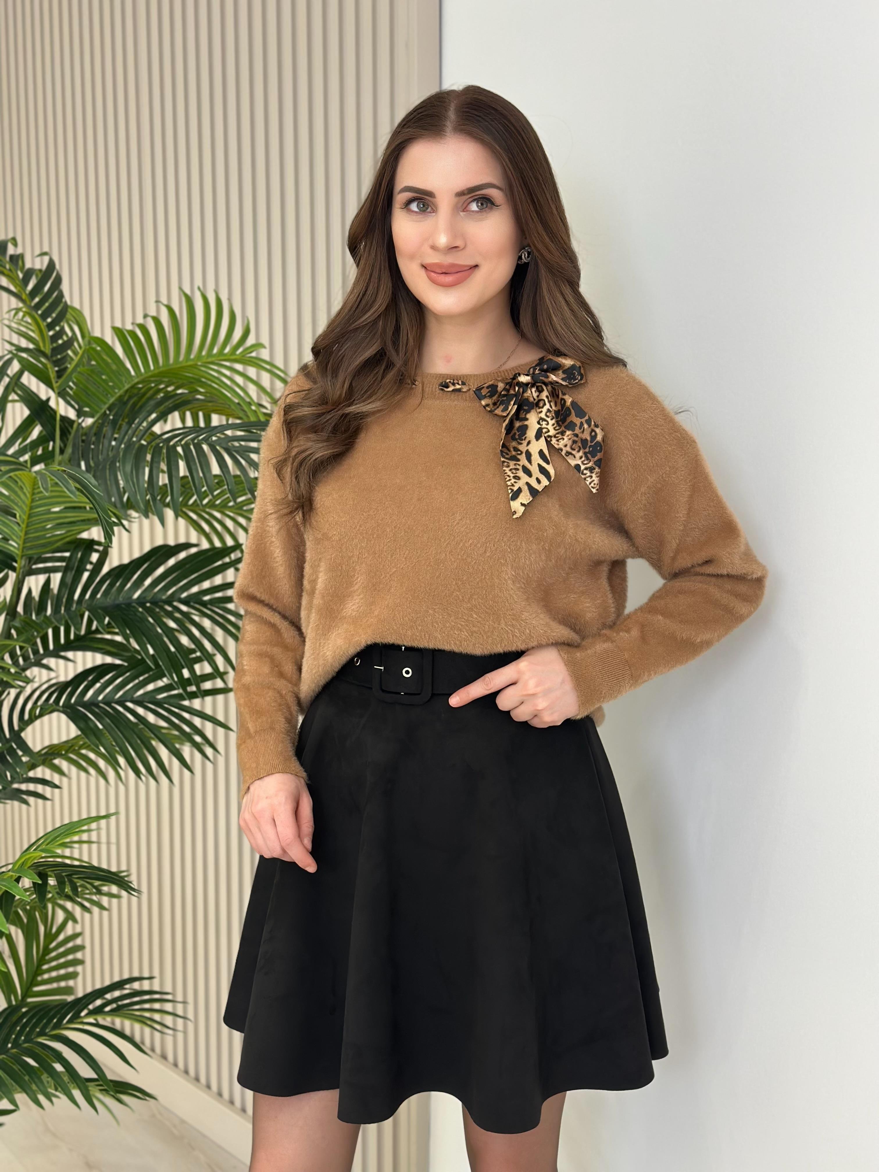 Leopar Fularlı Angora Kazak Camel