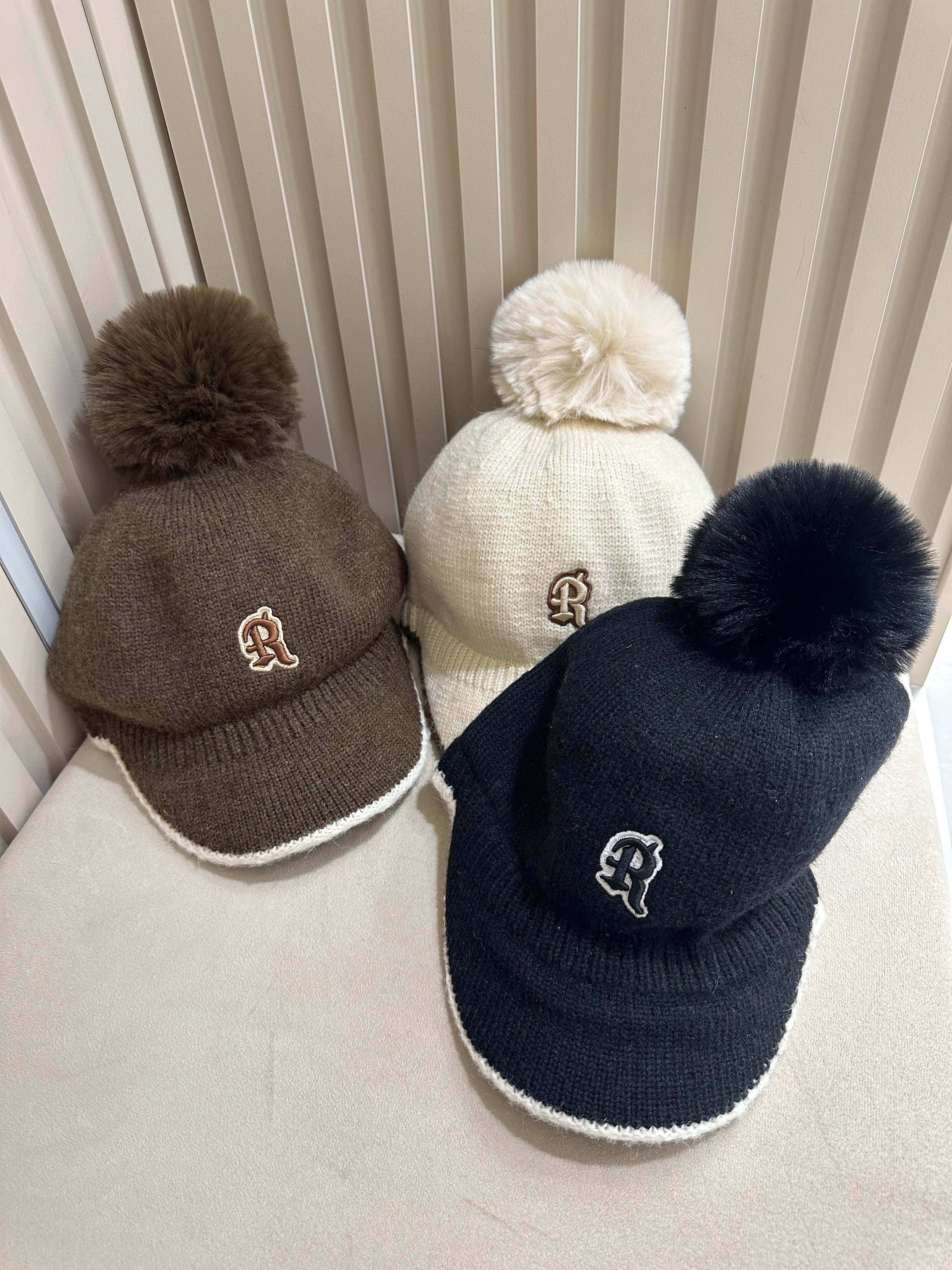 Örgü Ponponlu Kep Krem