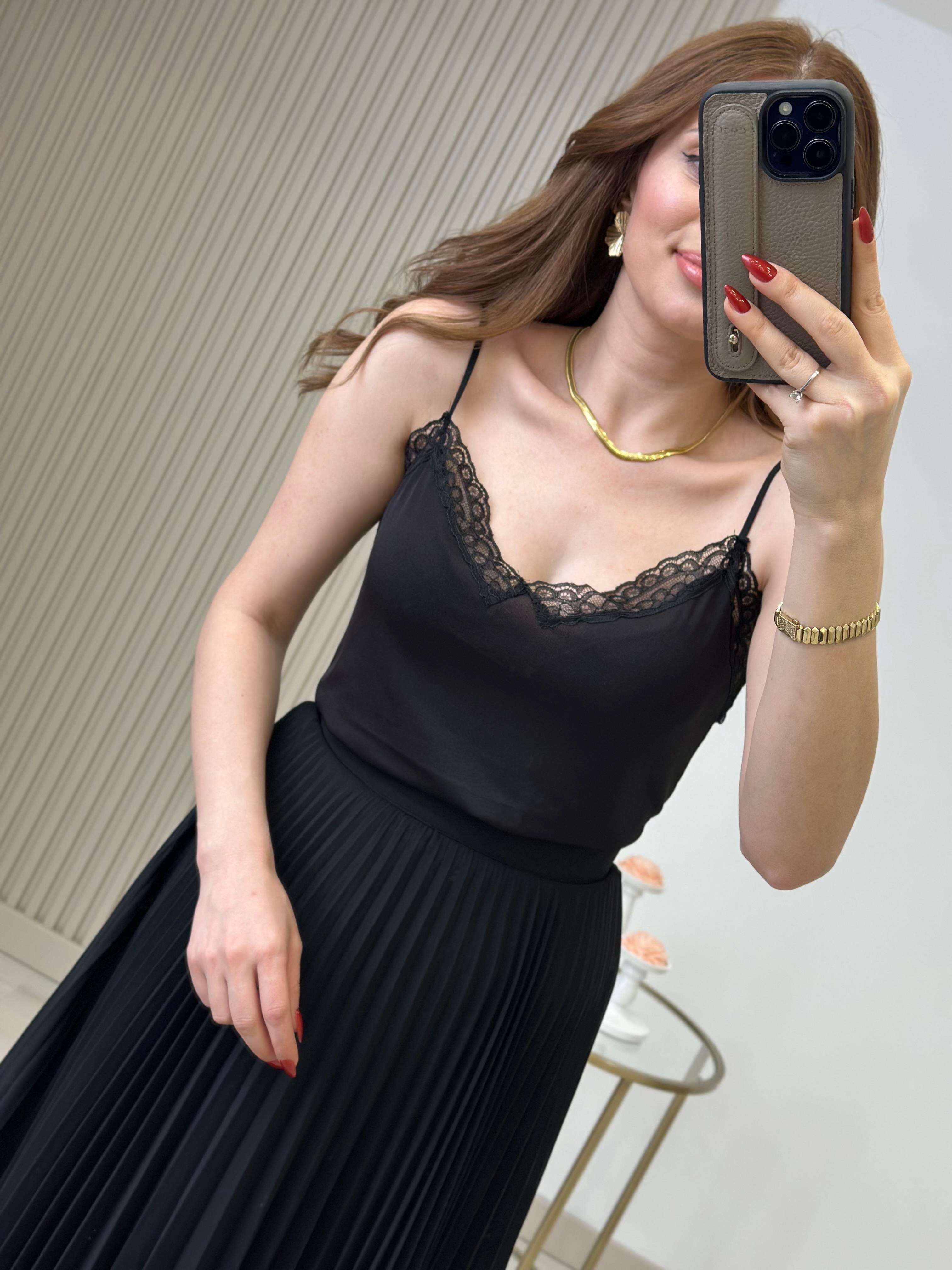 Orj. Marka Güpürlü İp Askılı Bluz Siyah