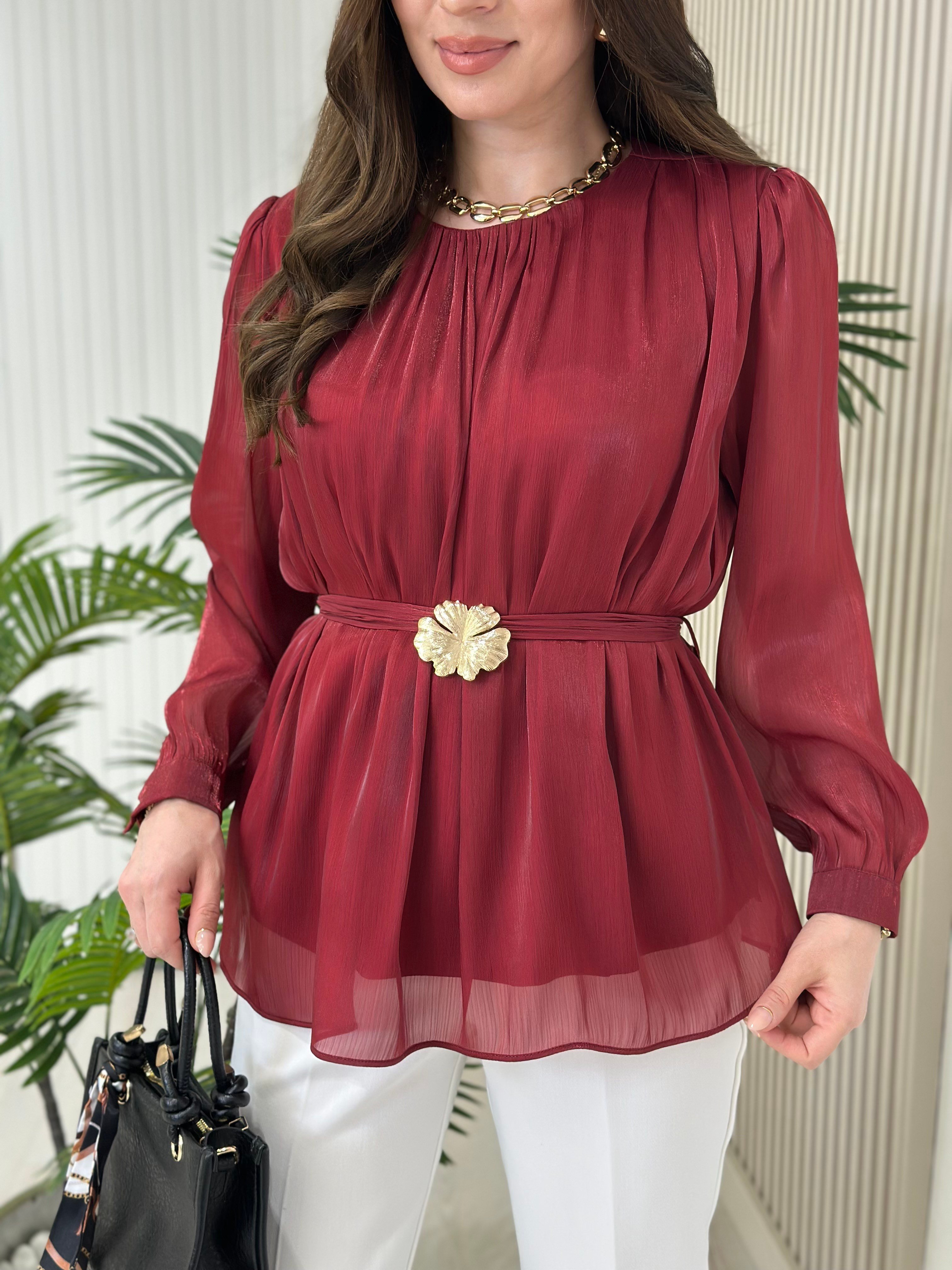 Parlak Şifon Kumaş Beli Gold Toka Detaylı Kuşaklı Bluz Bordo