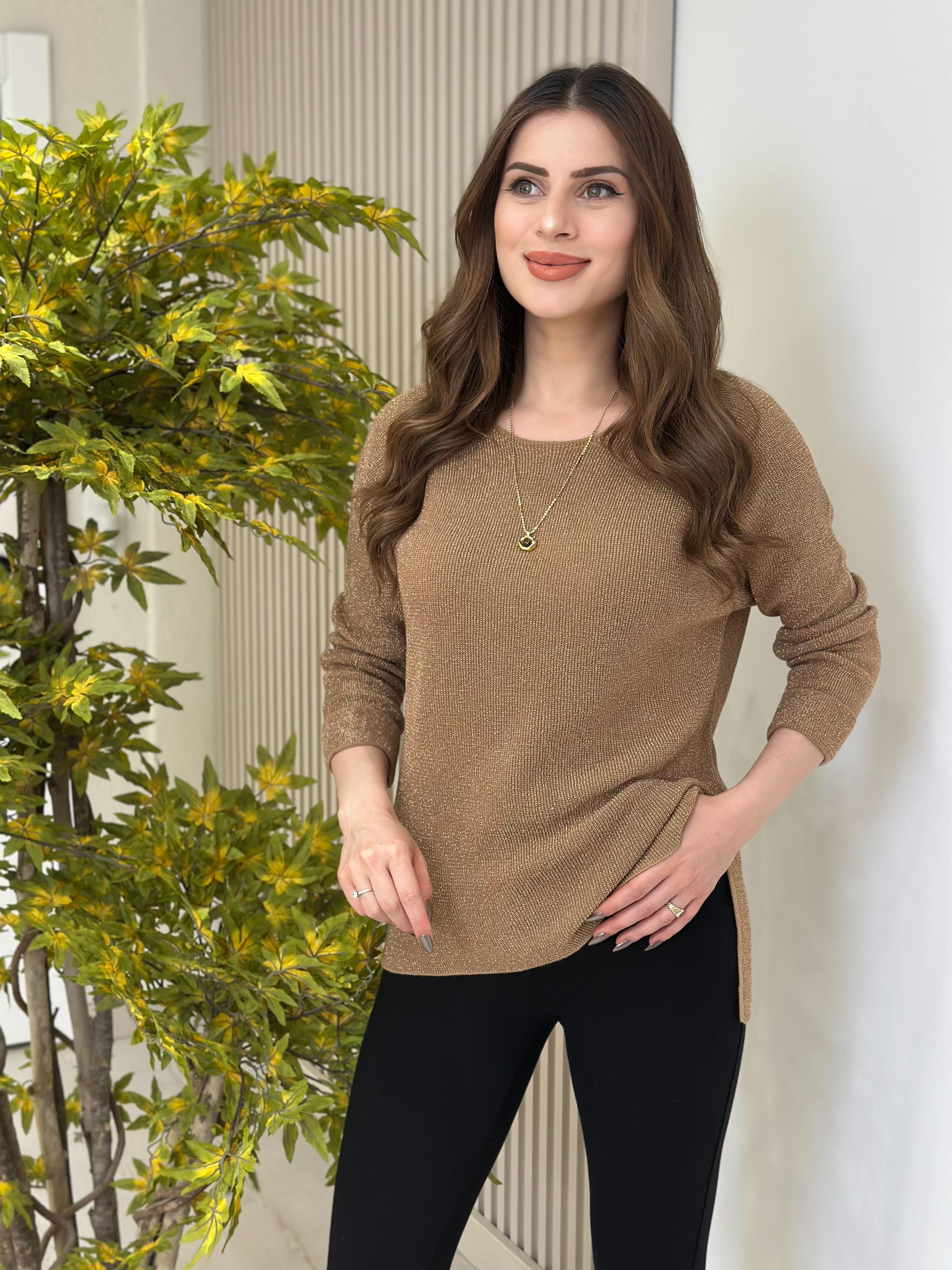 Simli Yanları Yırtmaçlı Triko Camel
