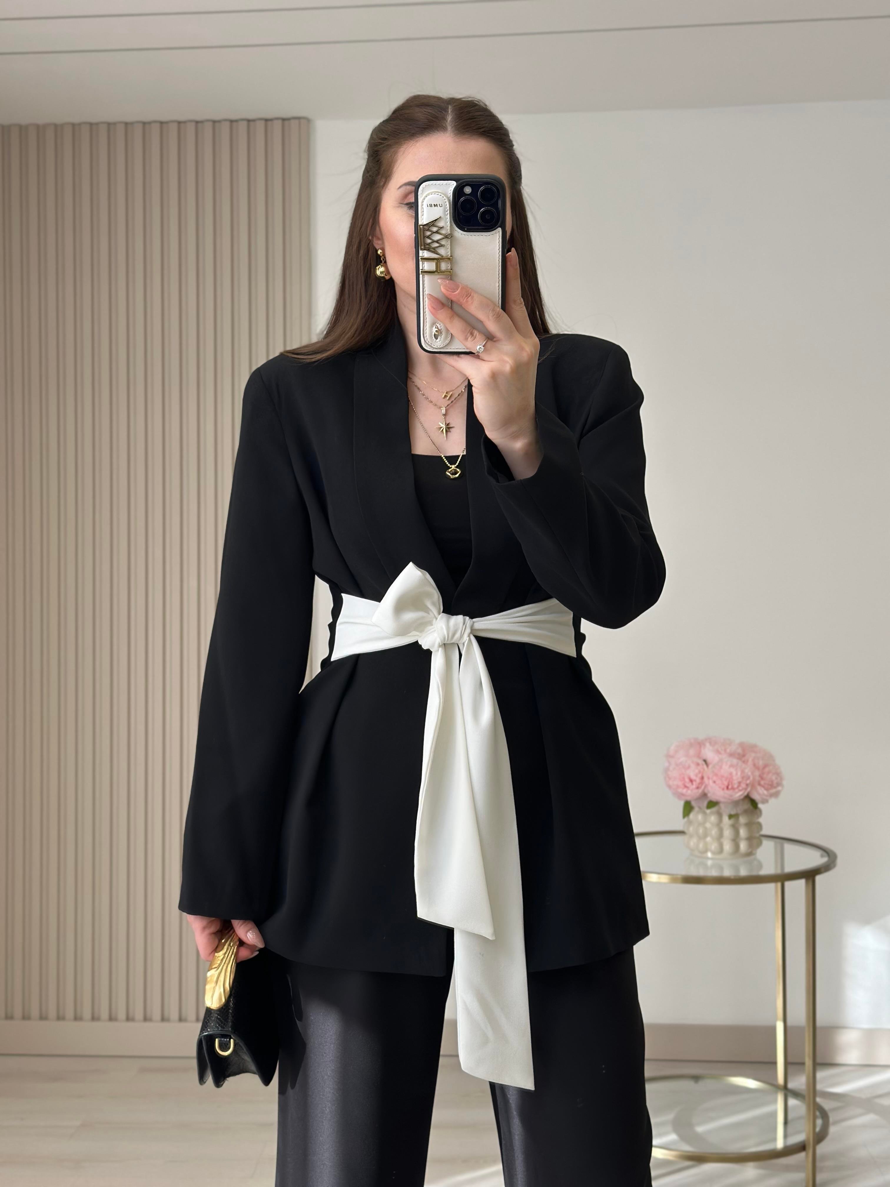 Tasarım Beli Bağlama Detaylı Blazer Ceket Siyah 