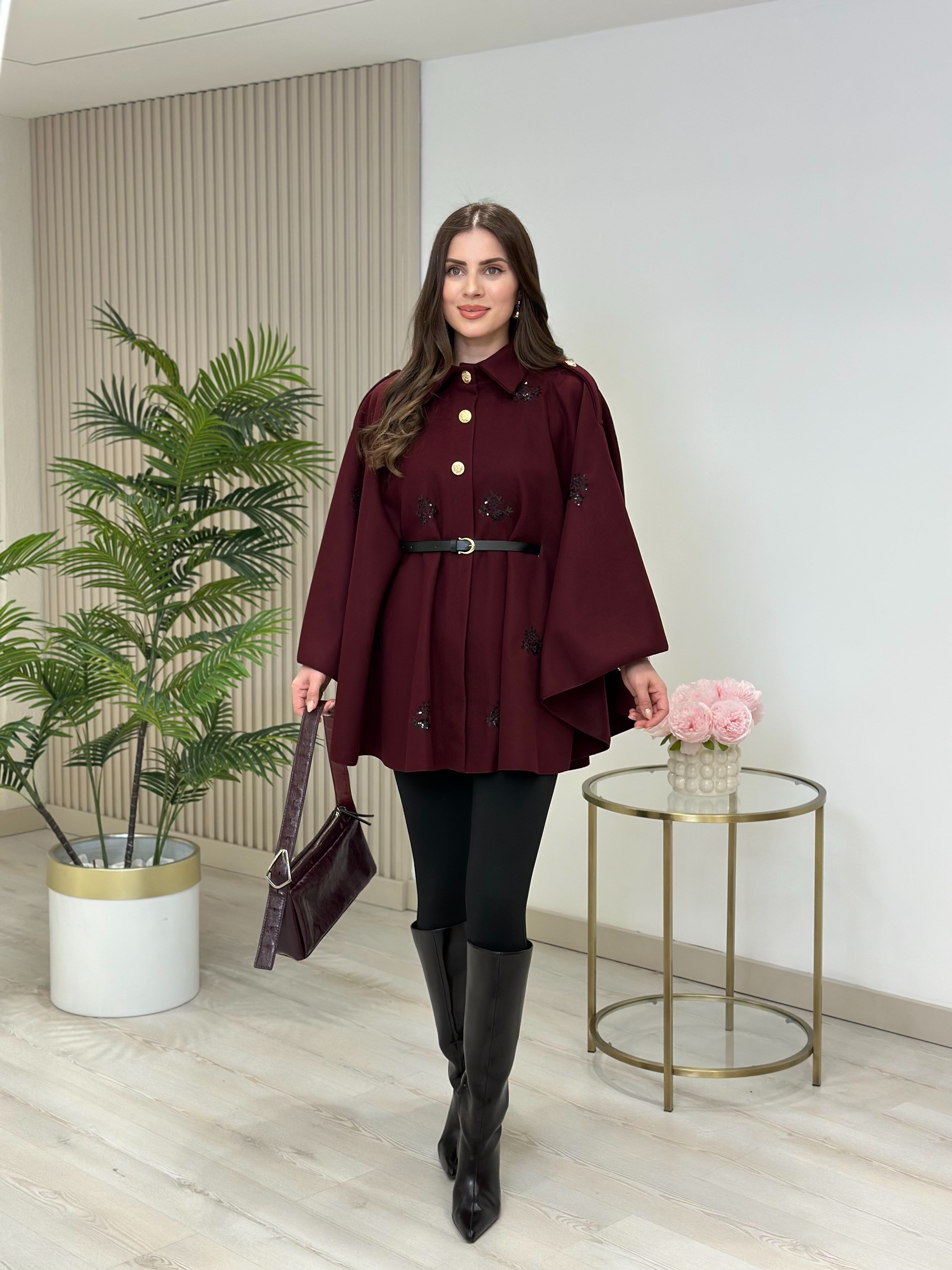 Üzeri İşleme Detaylı Kemerli Premium Seri Kaşe Panço Bordo