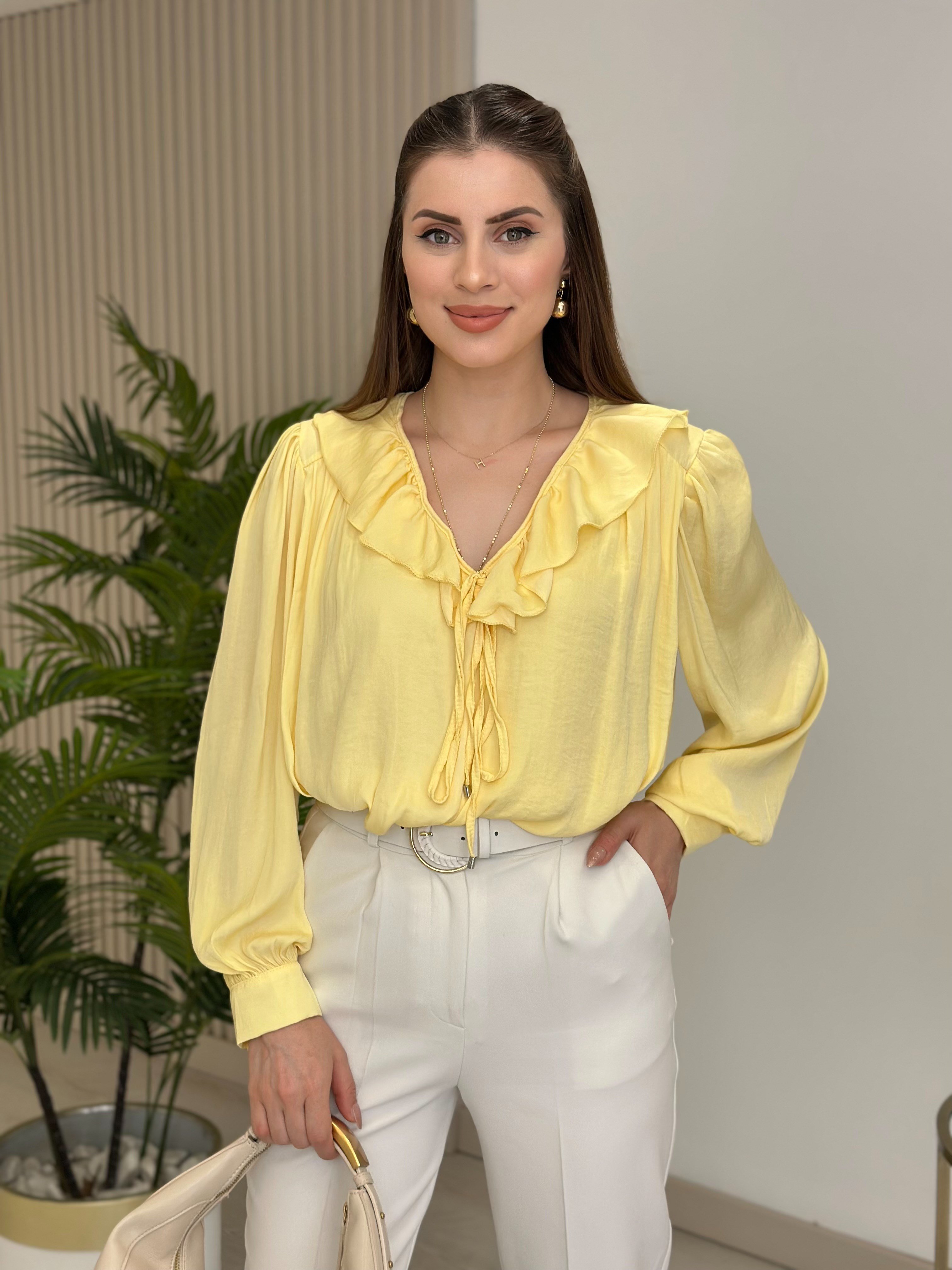 Yakası Fırfırlı Bağlamalı Modal Saten Bluz Sarı