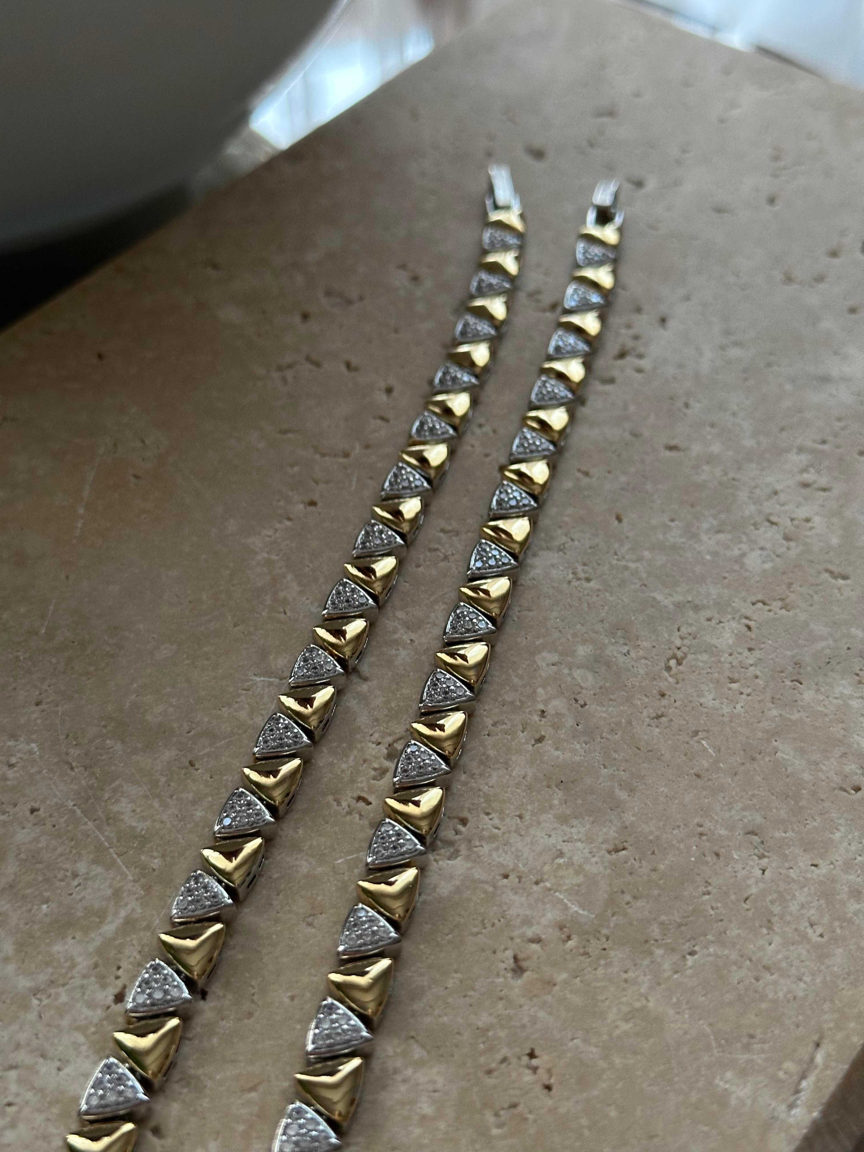 Zirconium Üçgen Taşlı Bileklik 