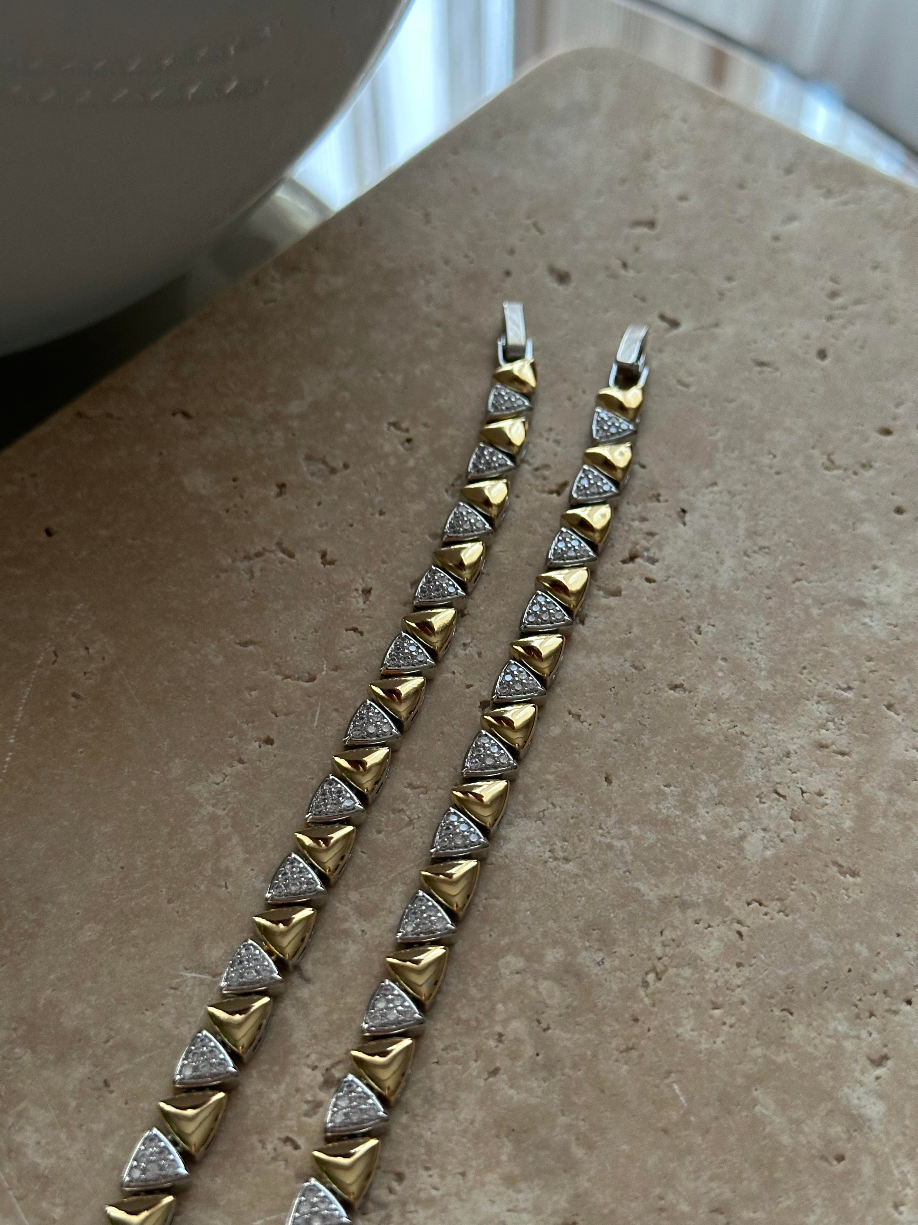 Zirconium Üçgen Taşlı Bileklik 