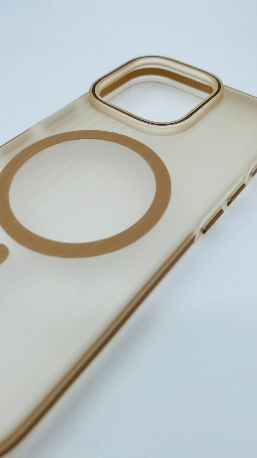 16 PRO MAT ŞEFFAF KAHVERENGİ MAGSAFE DOKULU KILIF