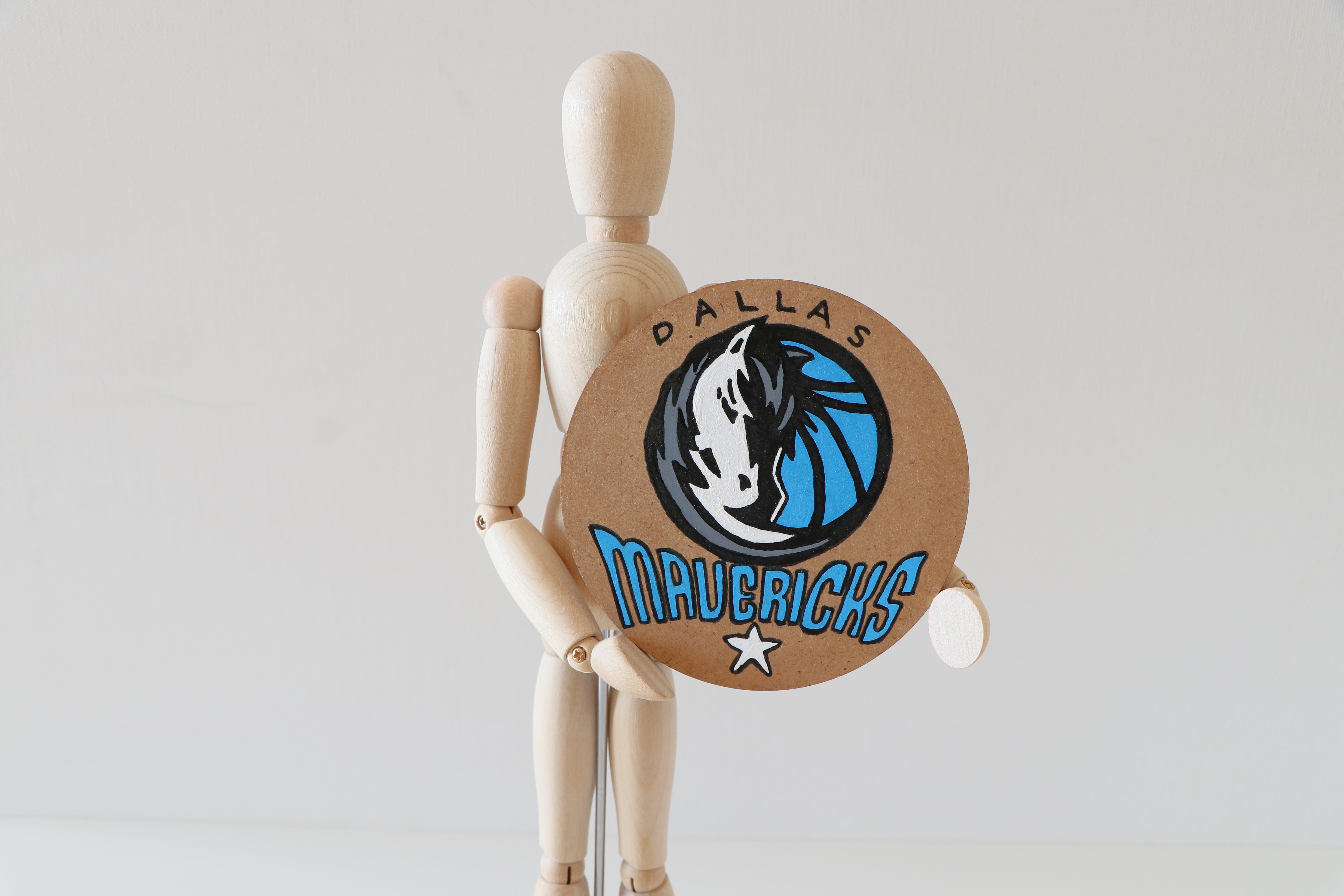 Duralit Üzerine Akrilik Boya Resim - 10 cm Çapında - Resim + Şövale Bir Arada - Basketbol Takımı: Dallas