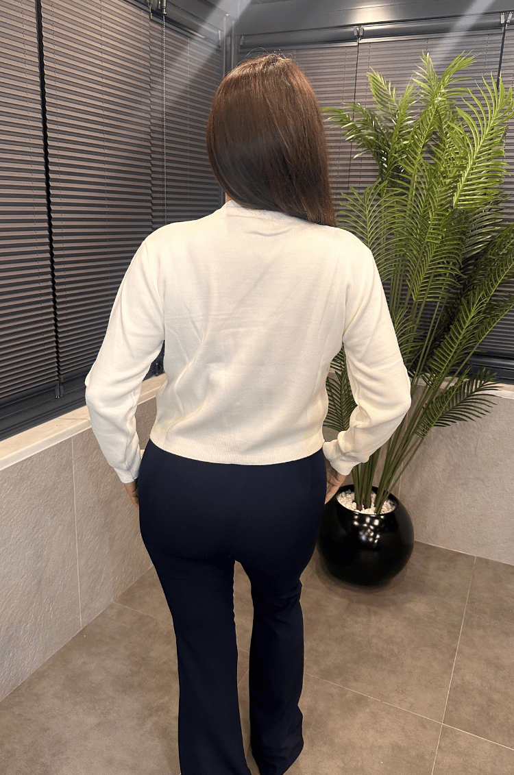 Ayıcık Detaylı Ekru Kısa Triko Hırka