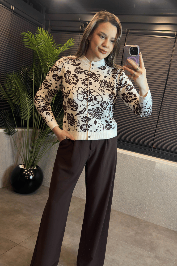 Bisiklet Yaka Kahverengi Çiçek Desenli Merserize Hırka