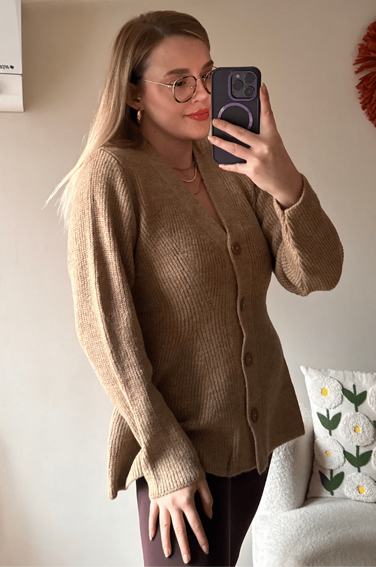 Camel Belden Oturmalı Düğmeli Yumoş Hırka