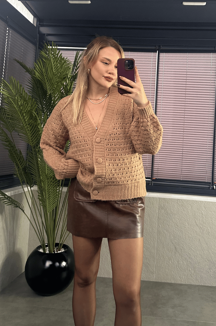 Camel Delikli Örgü Model Hırka