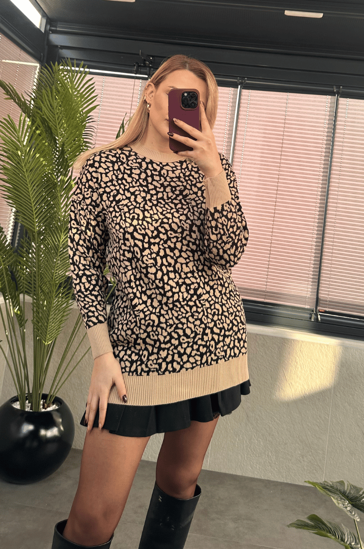 Camel Leopar Desenli Yarı Boğazlı Oversize Kazak