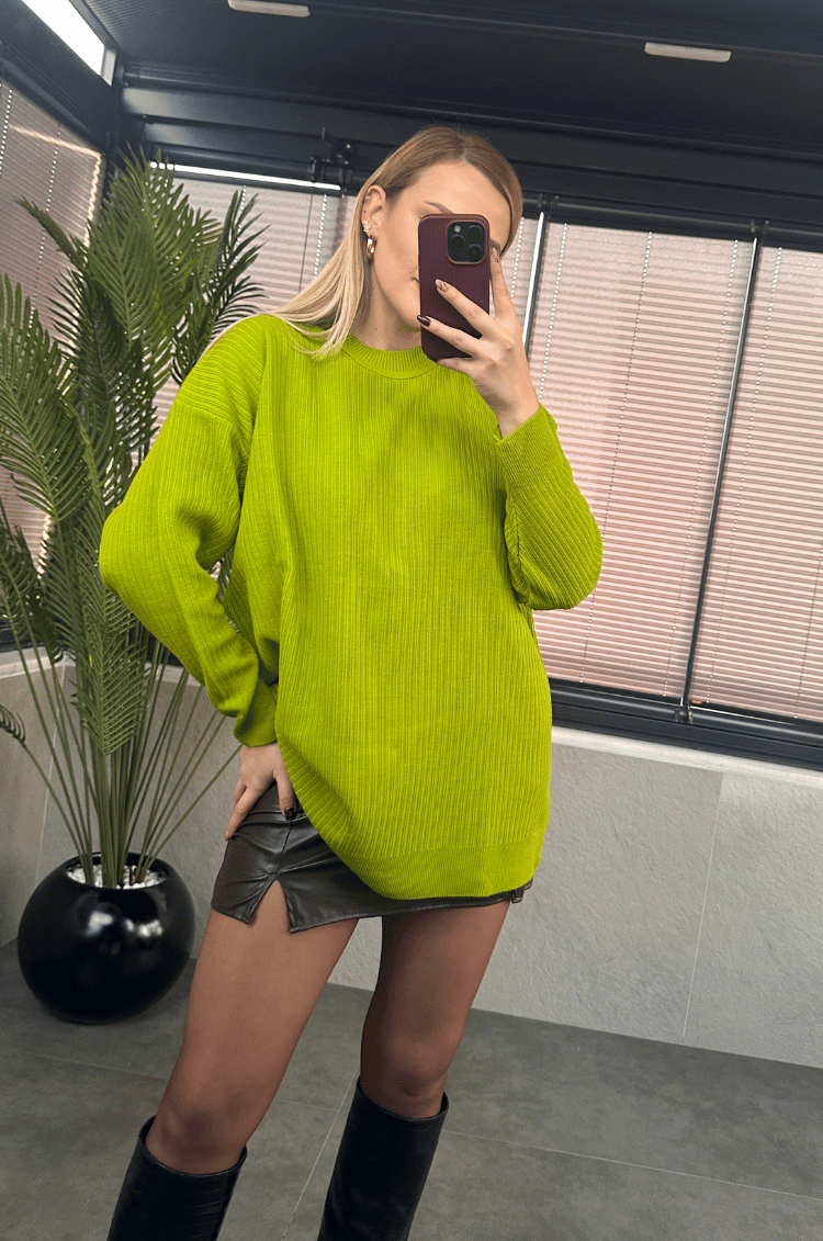 Fıstık Yeşili Yarı Boğazlı Fitilli Oversize Kazak