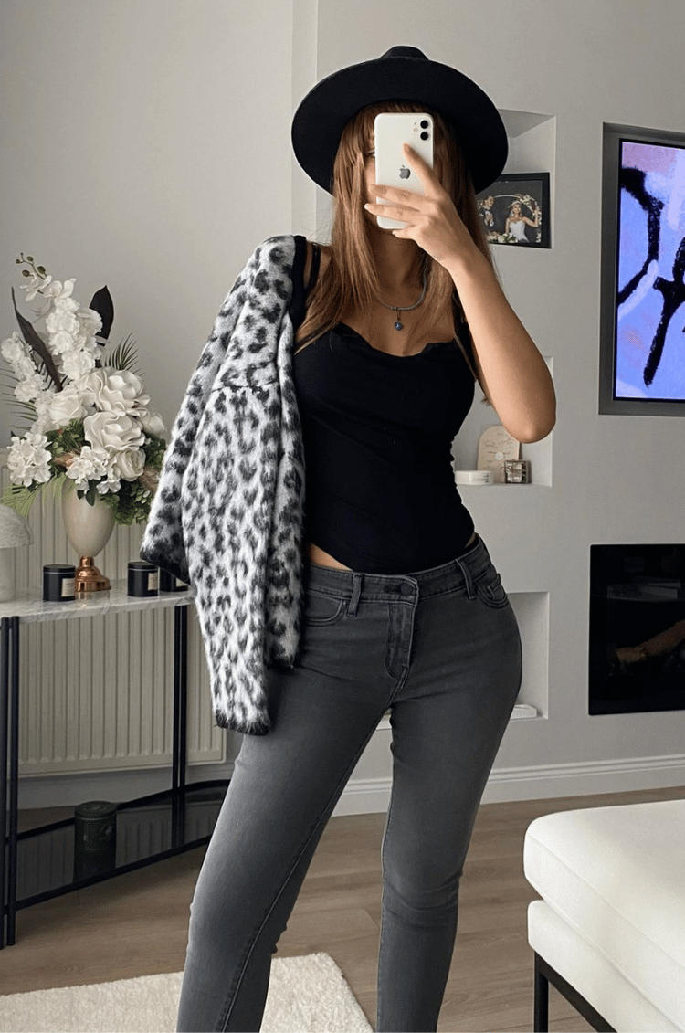 Gri Leopar Desenli Kısa Hırka