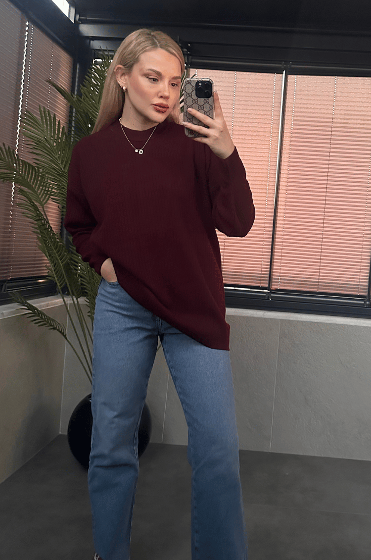 Koyu Bordo Yarı Boğazlı Fitilli Oversize Kazak
