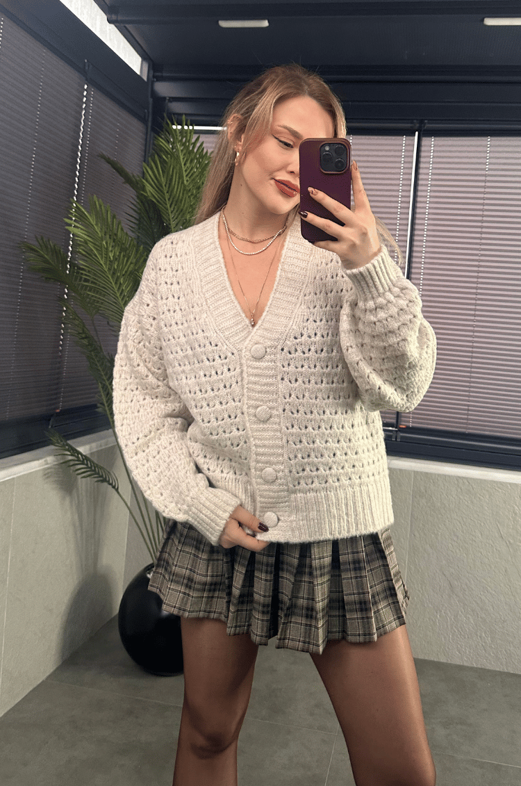 Krem Delikli Örgü Model Hırka