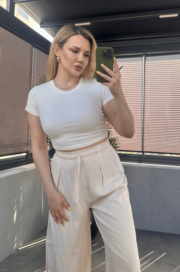 Krem Rengi Yarım Kollu Slim Basic Crop 