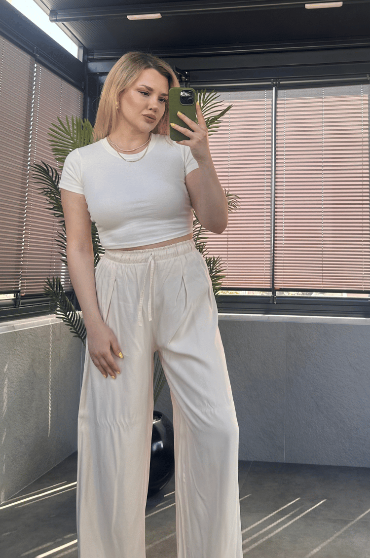 Krem Rengi Yarım Kollu Slim Basic Crop 
