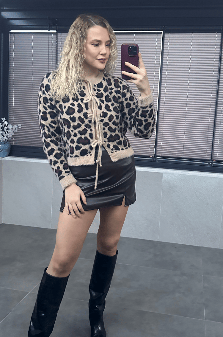 Leopar Bağcıklı Hırka
