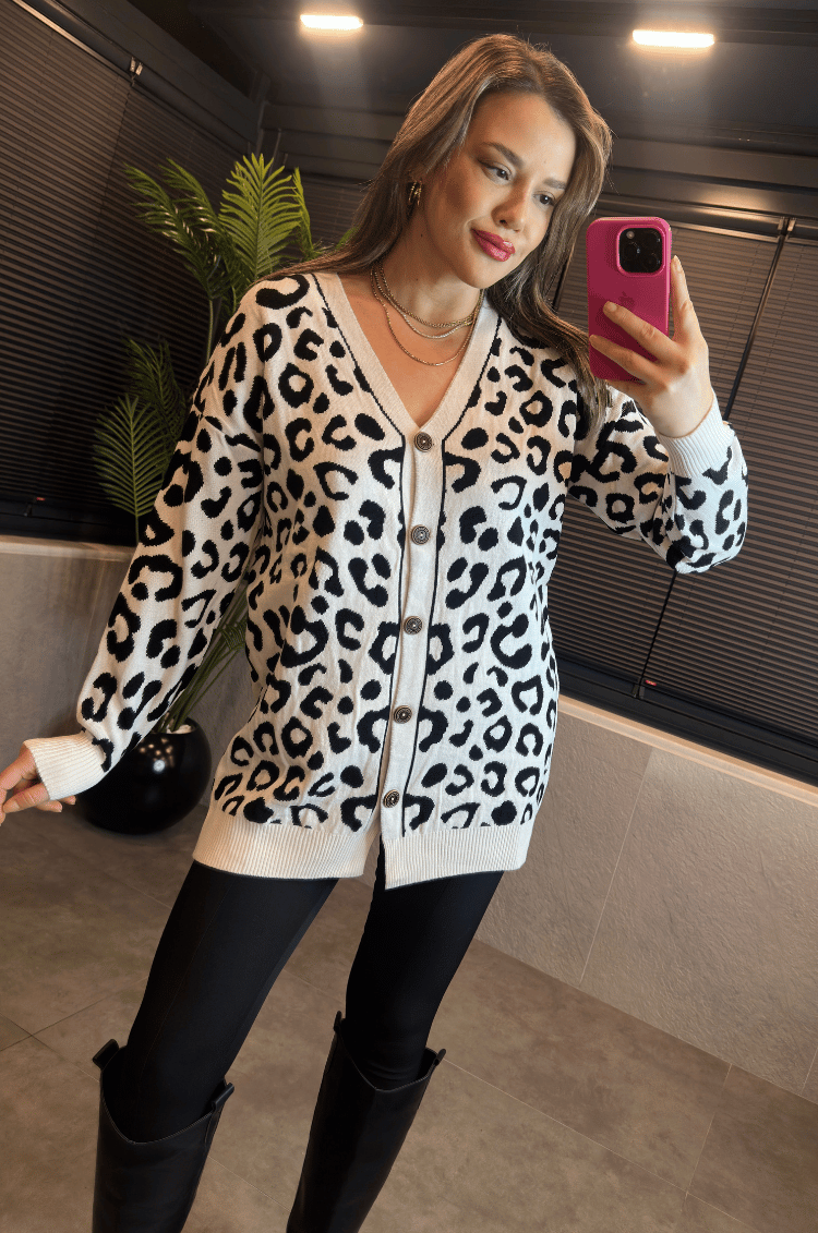 Leopar Desenli Beyaz Hırka